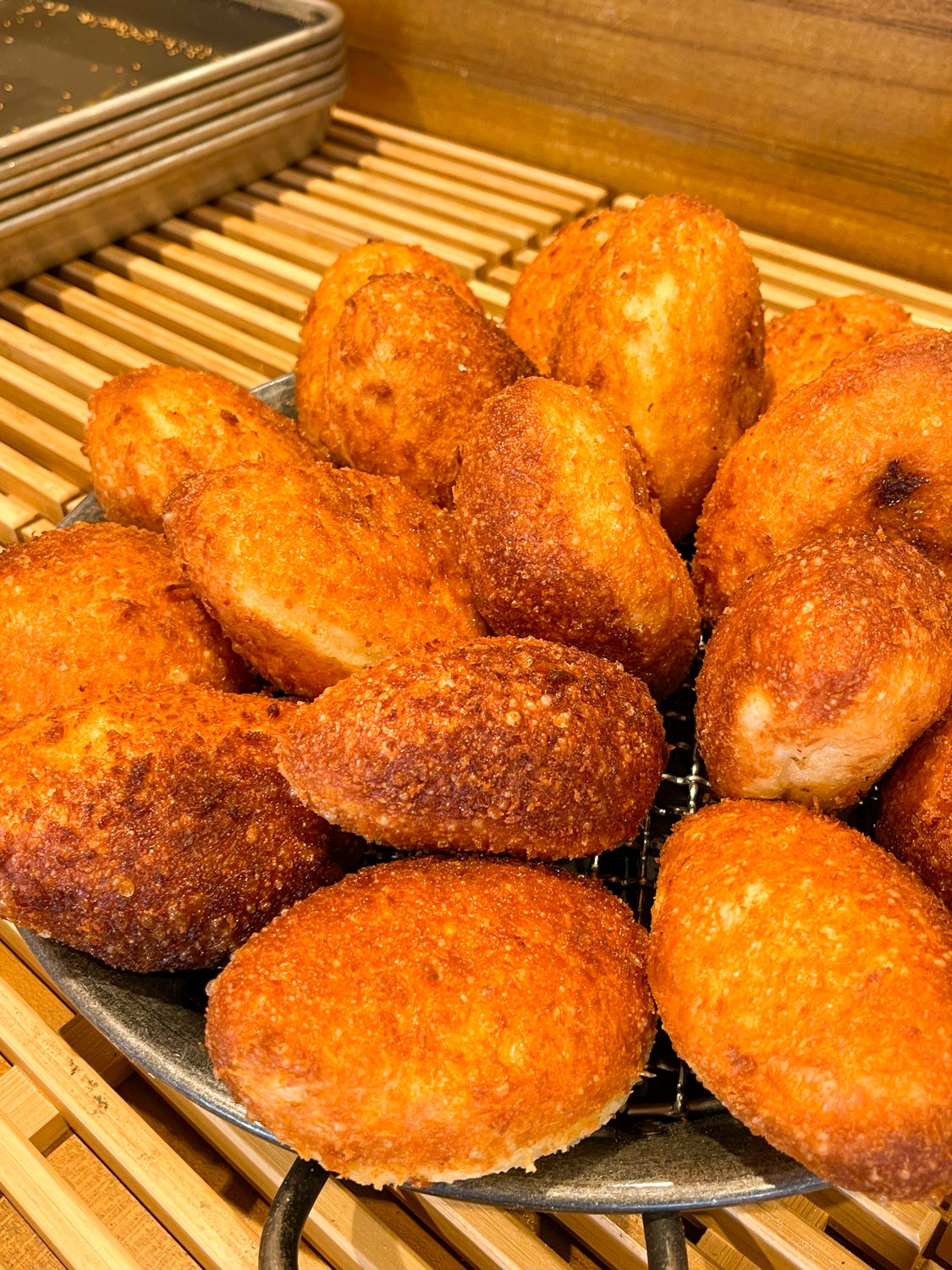 07_売れ行きを見つつ常に揚げたてを提供