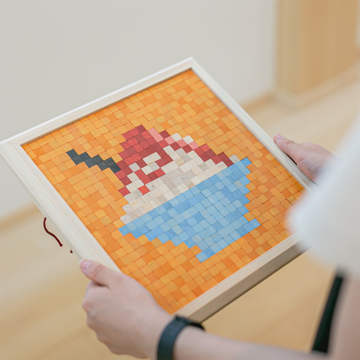 きみ 神戸の小さな木工所が初めての挑戦に挑みます！超精密1cm角ブロックの