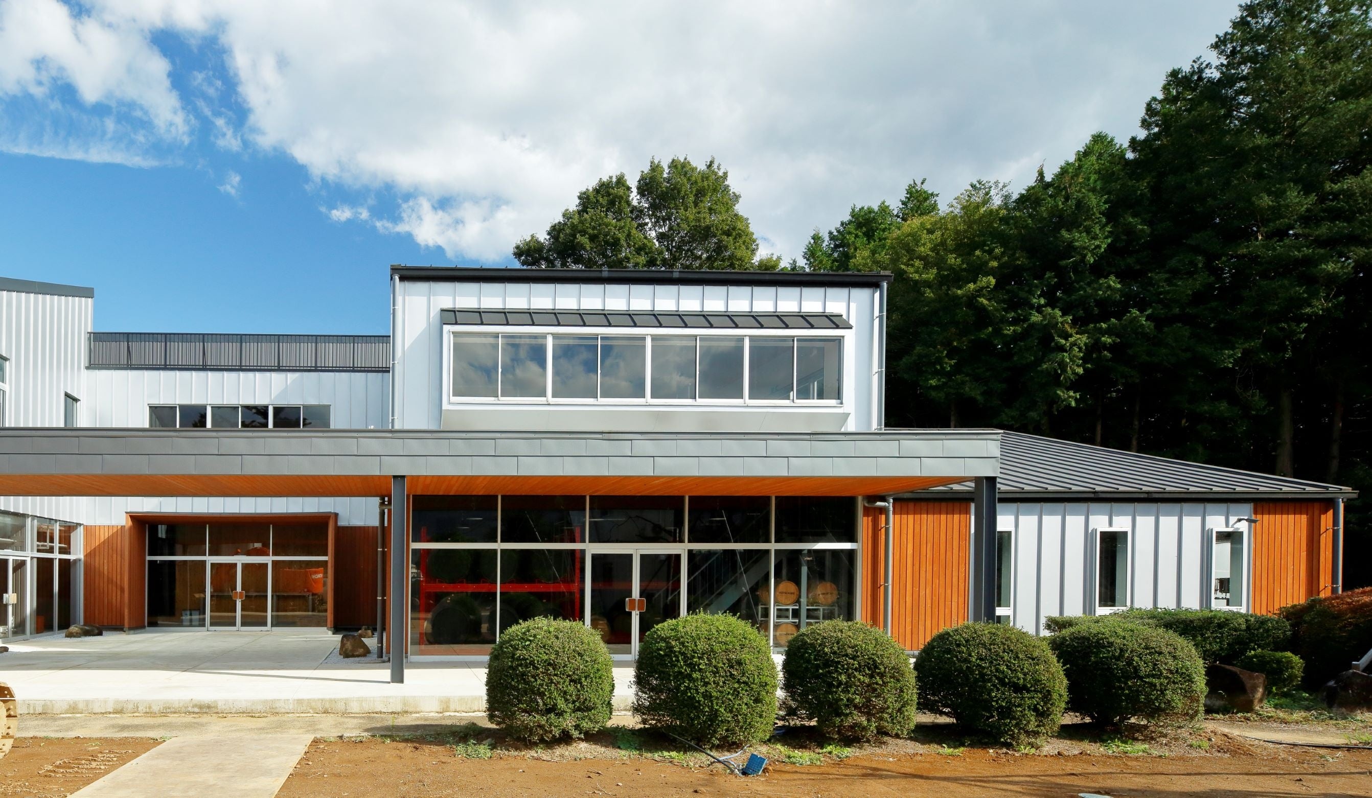 八郷蒸溜所　全景