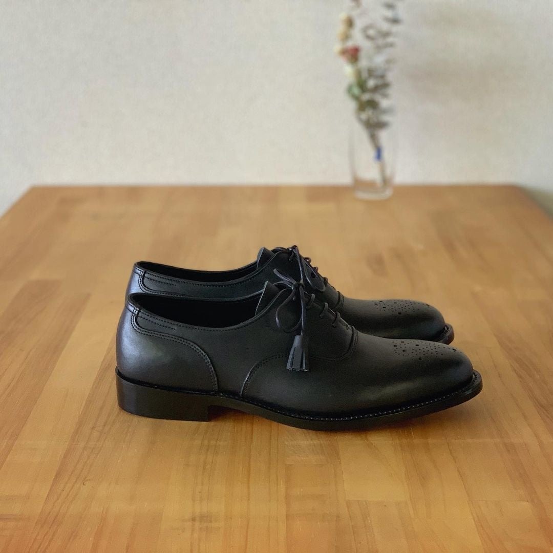 HAIshoemakerタッセル付きのoxford shoes