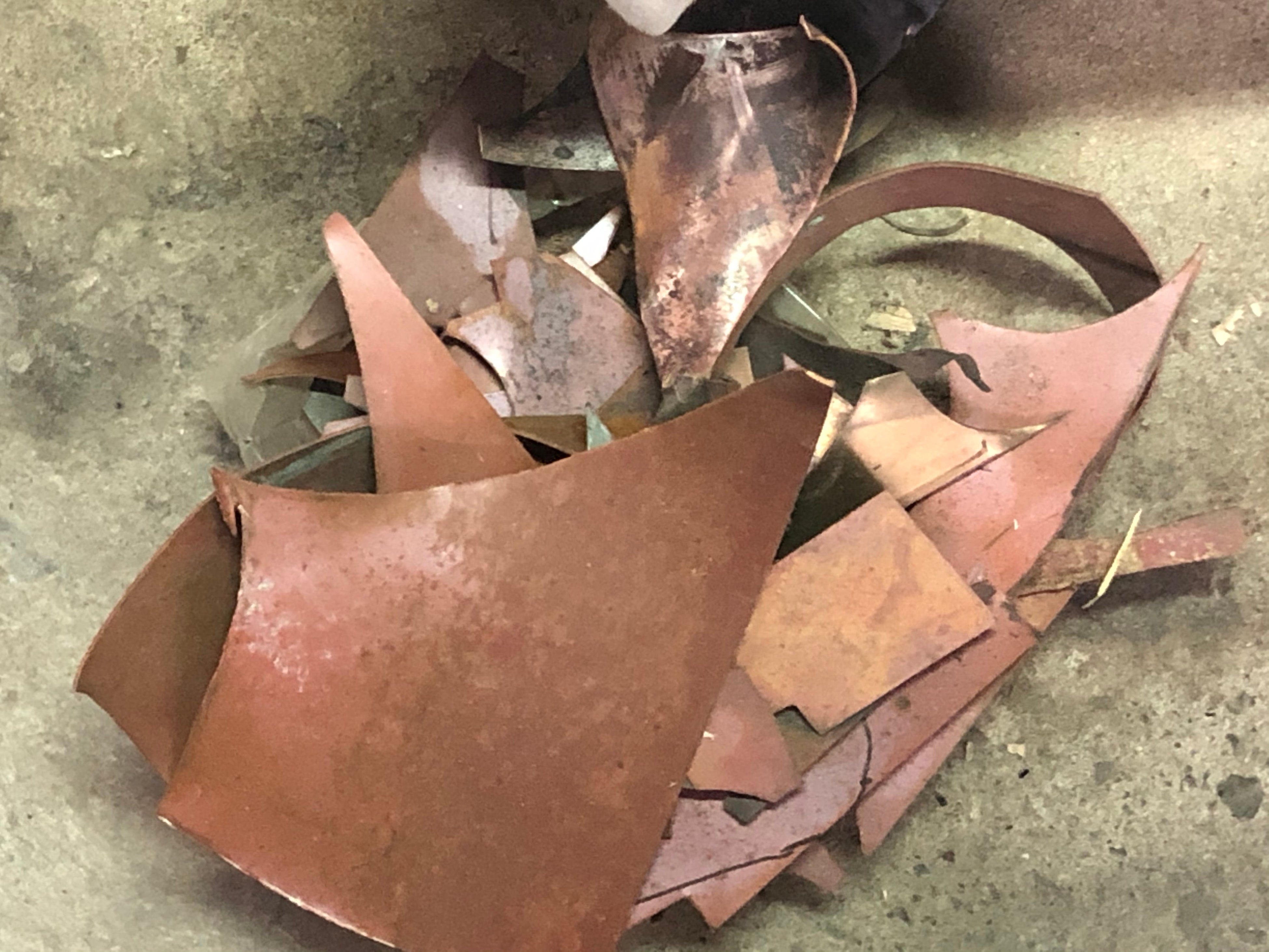 アトリエに転がる破片