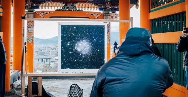 西門での撮影風景