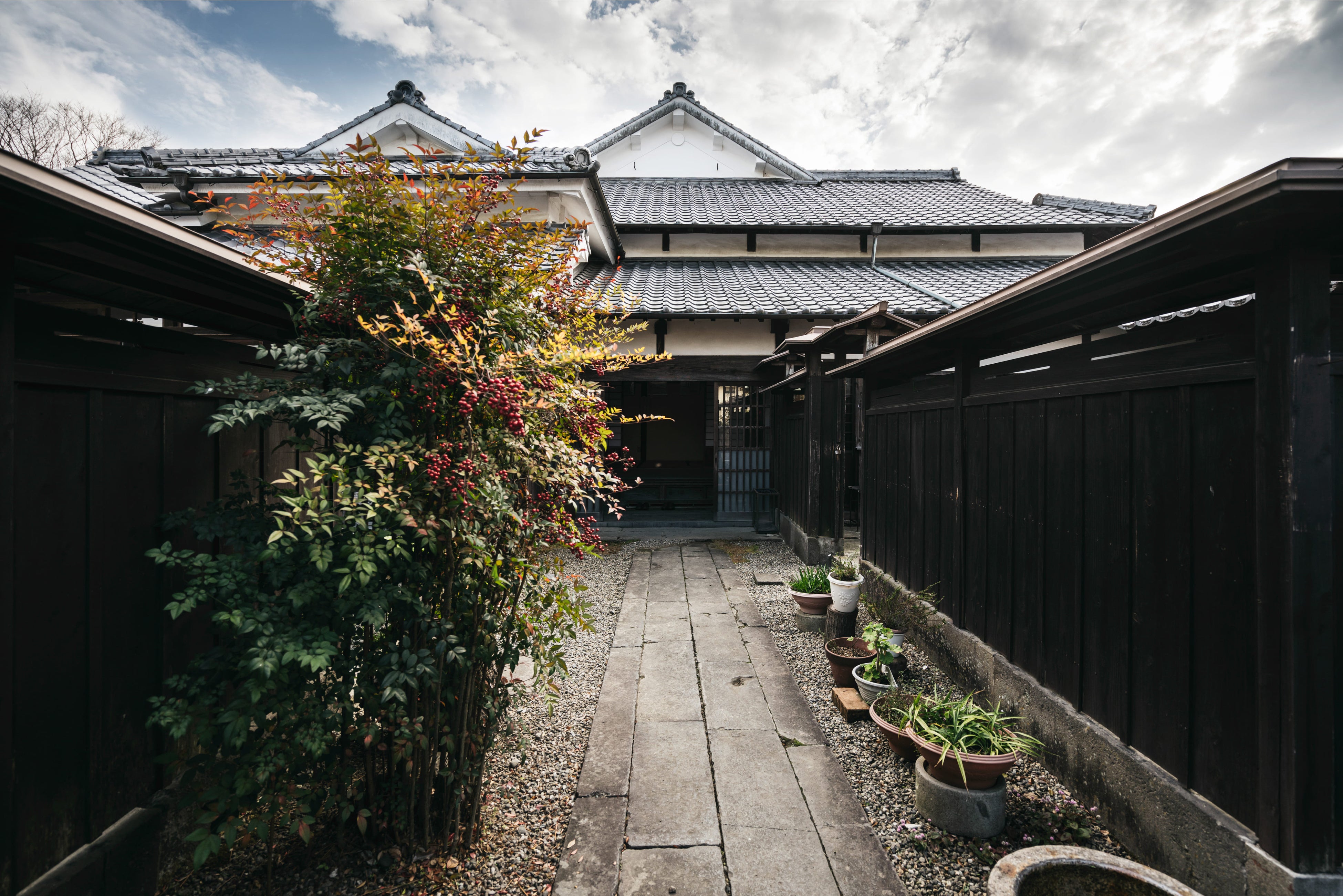 築160年の「鏡田屋敷」の主屋