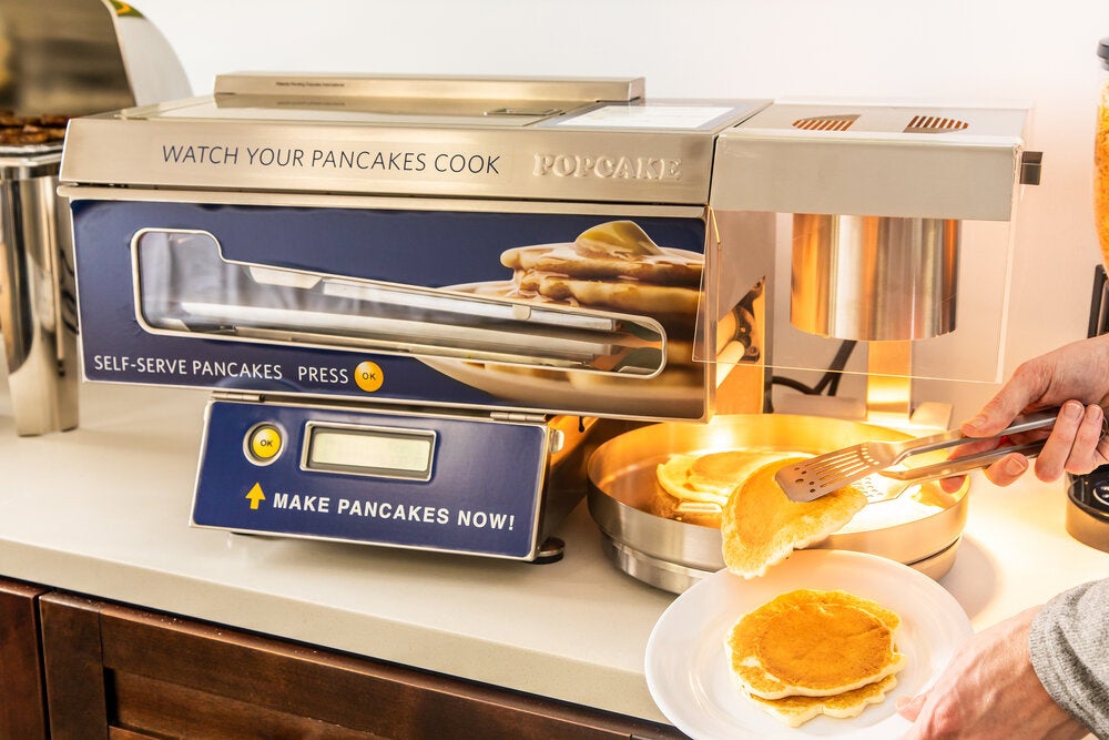 Instant Pancake Machine 自動パンケーキマシン「POPCAKE®」、the b 銀座にて日本初※1導入。 | 株式会社イシン・ホテルズ・グループのプレスリリース