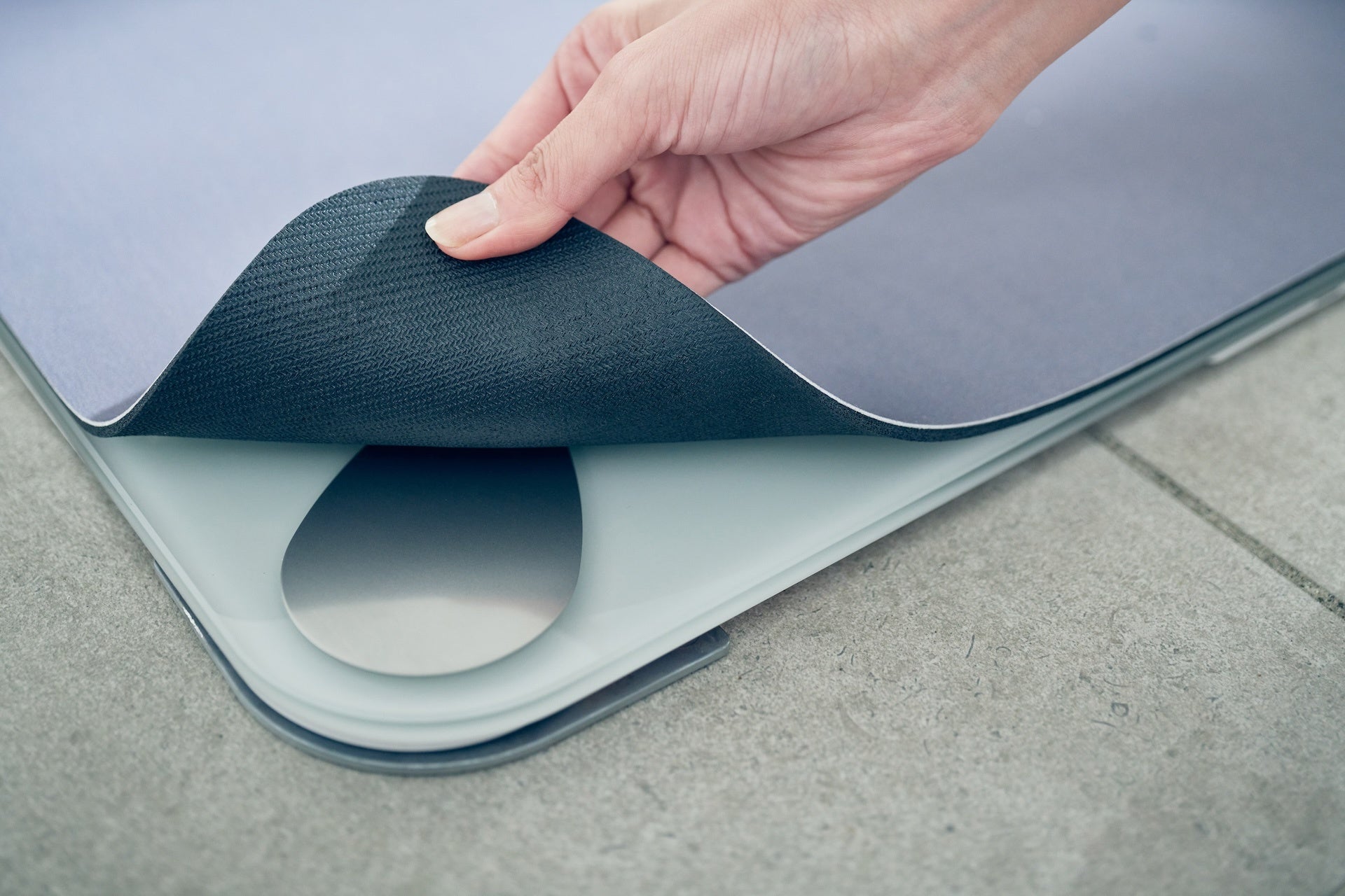 【新品未使用】ISSIN スマートバスマット 　体重計 Smart Bath Mat | スマートバスマット - 体重測定できる
