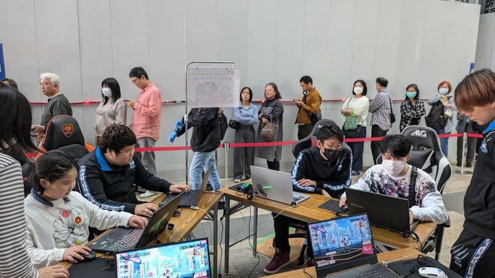 日本初、(社)岡山県eスポーツ連合、岡山駅前商店街、ビックカメラ岡山駅前店との地域活性を目的とした連携協定調印式を実施 | 一般社団法人岡山県 ...
