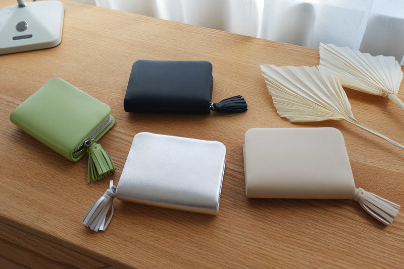 選べる4色のカラーバリエーション