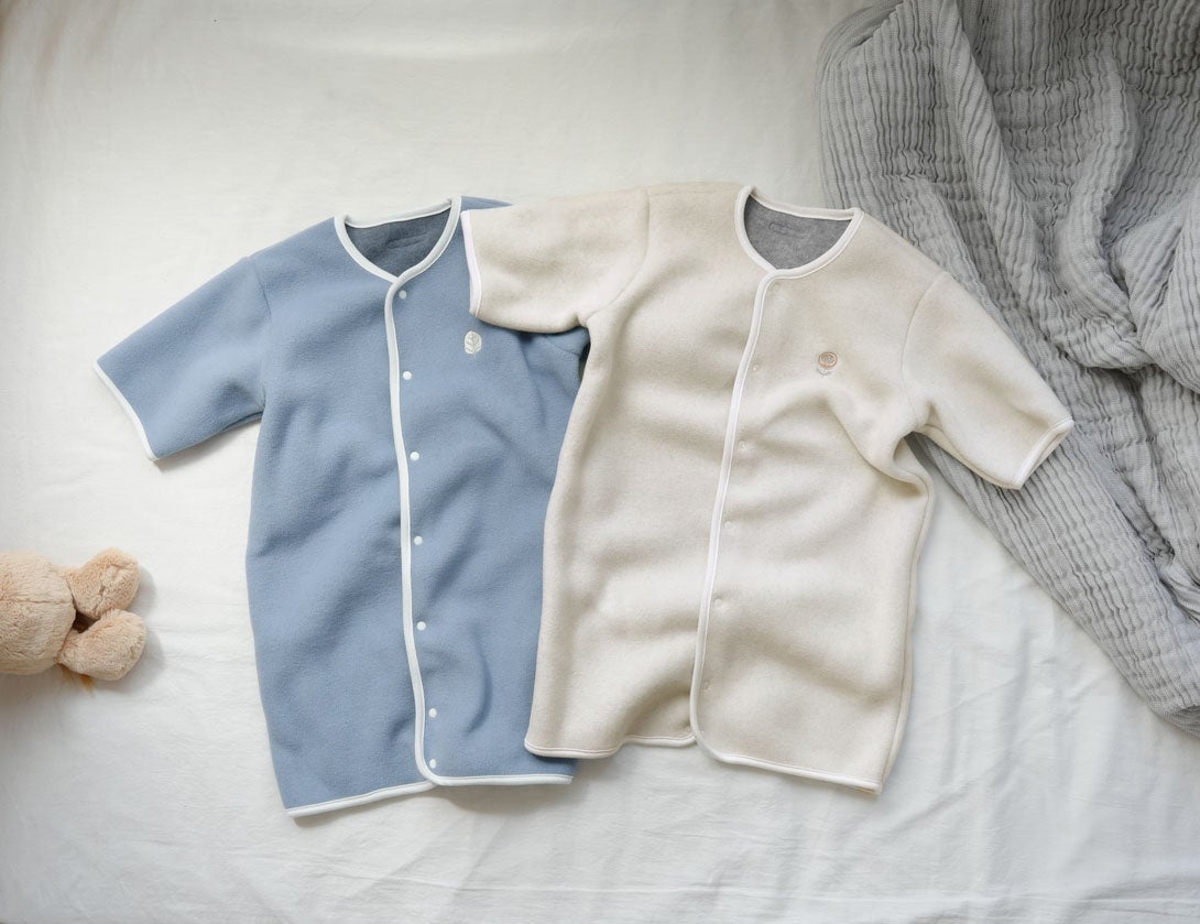 「ホワイト」と、「グレイッシュブルー」が新登場