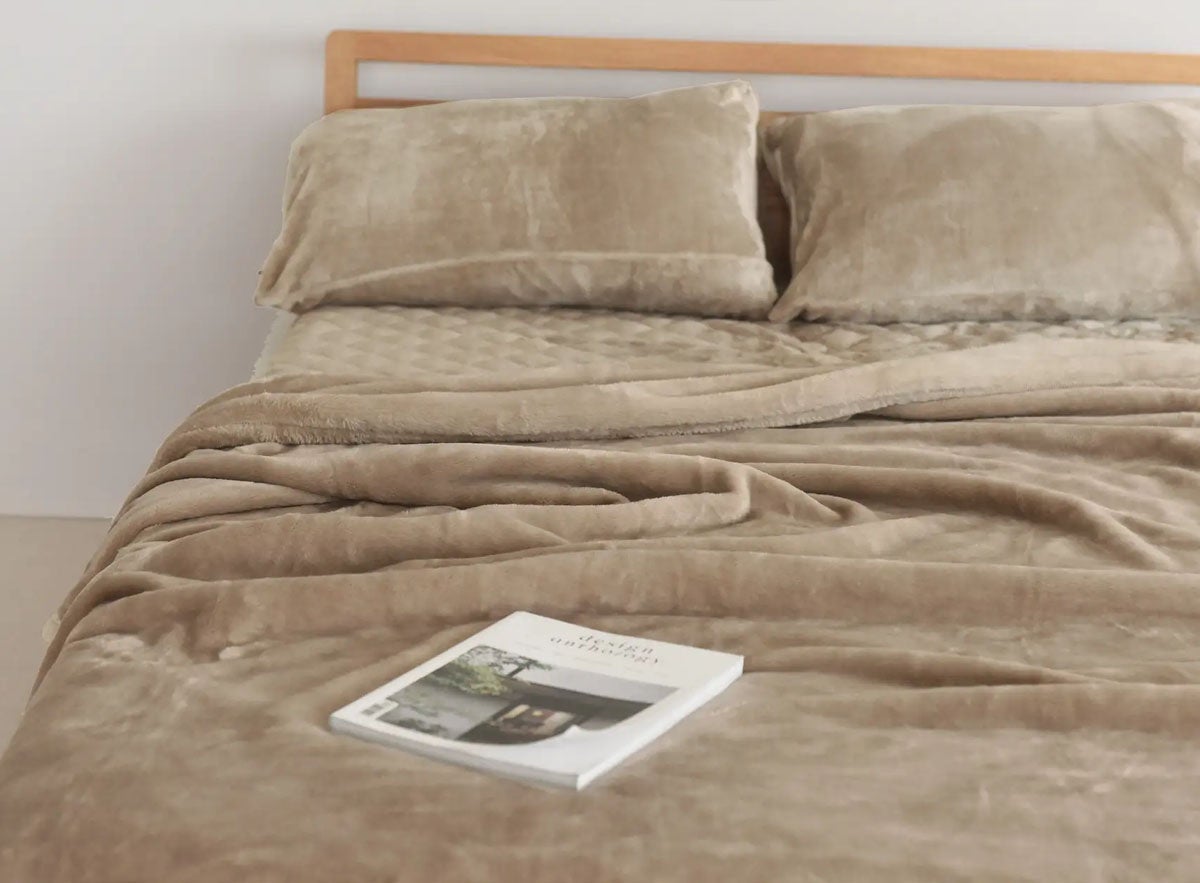 アンジェ web shopのロングセラー商品「bon moment 伝説の毛布」