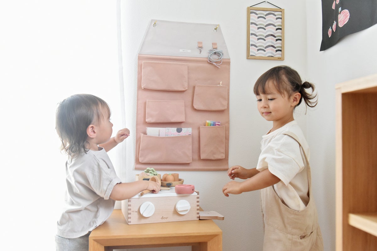 ピンクのカラーもインテリア性のあるくすみトーンに