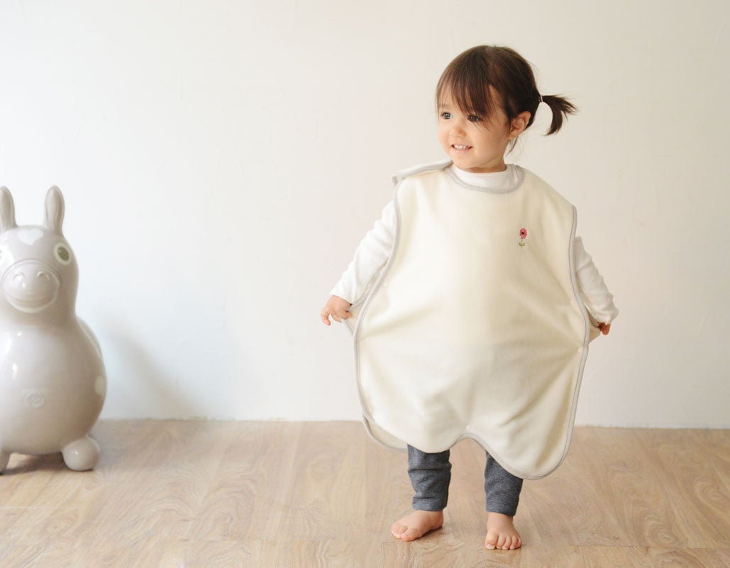 ベビーや小さな子どもに着せやすいデザイン