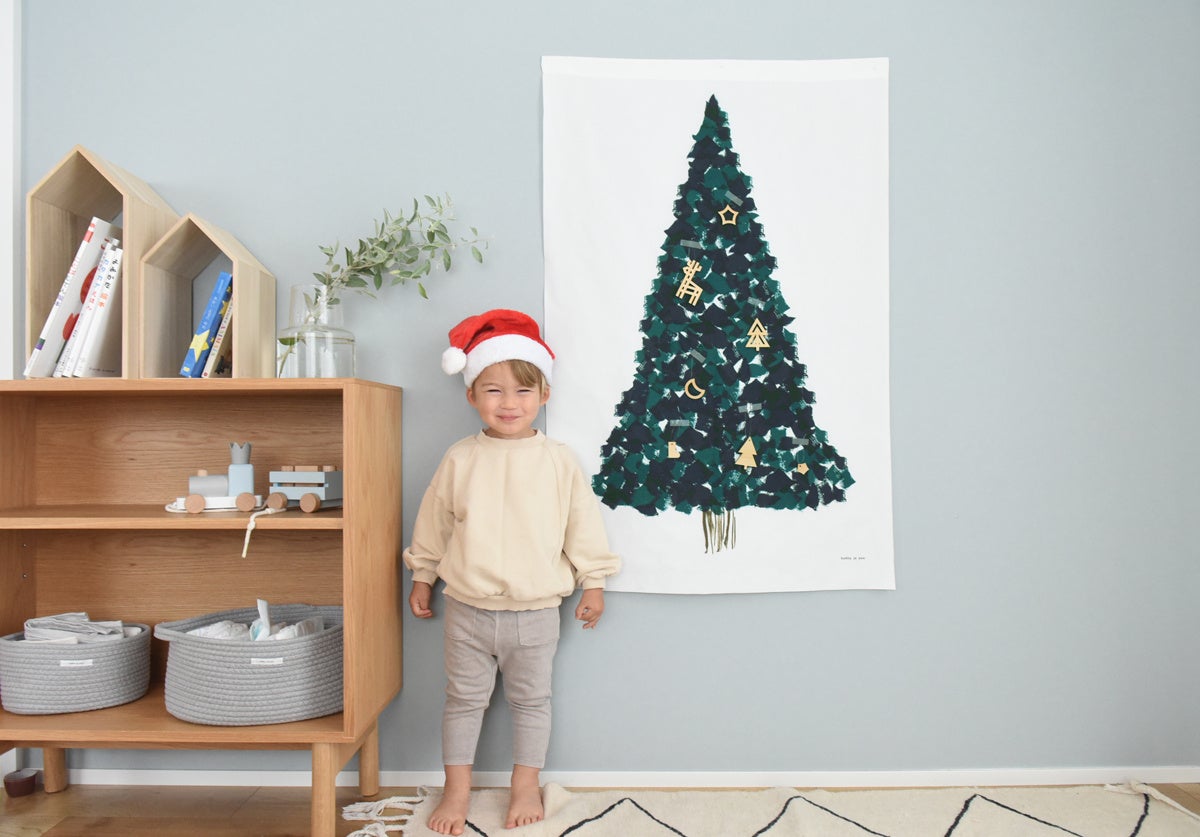 省スペースで手軽に飾れる 北欧風クリスマスツリータペストリー 今年も発売 新デザインも加わり選べる2タイプに セレクチュアー株式会社のプレスリリース 省スペースで手軽に飾れる 北欧風クリスマスツリータペストリー 今年も発売 新デザインも加わり選べる2タイプに セレクチュアー株式会社のプレスリリース