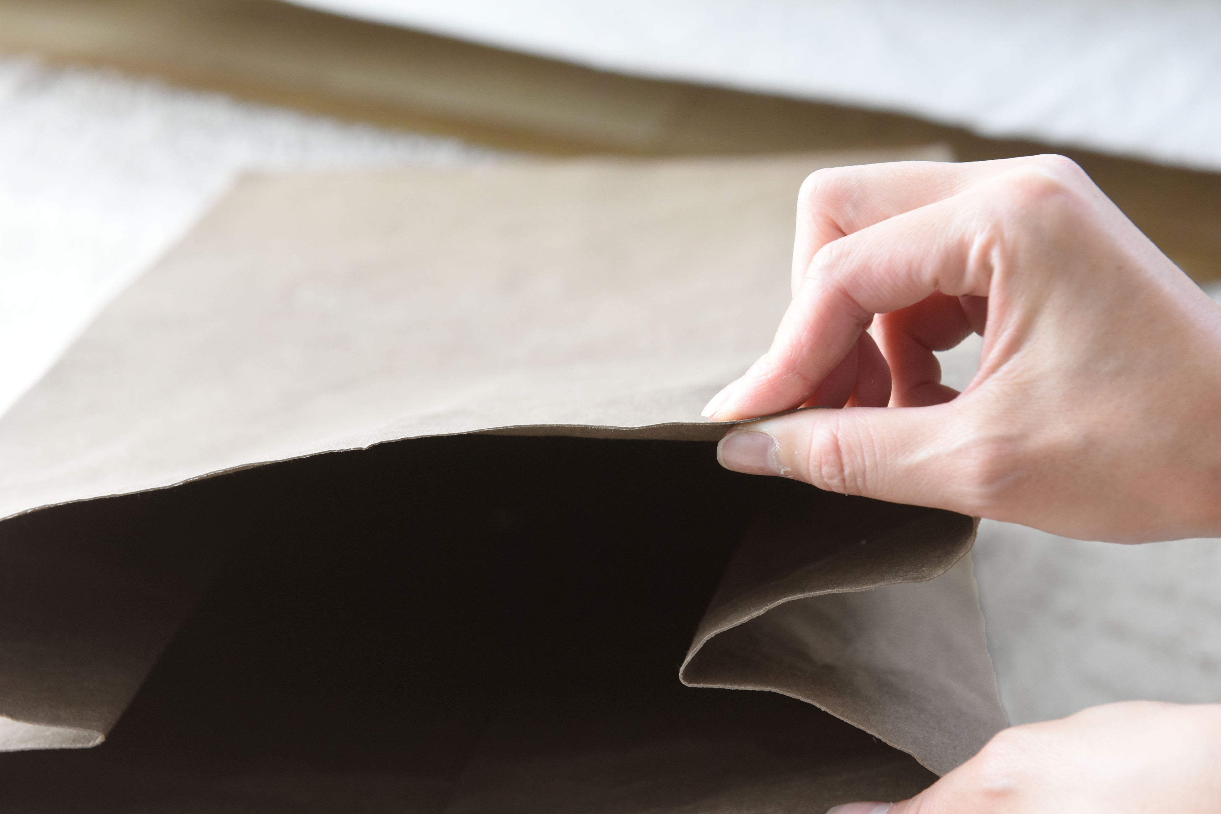 二重構造でハリのある素材