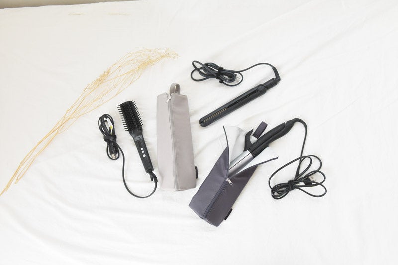 使ったばかりの熱々ヘアアイロンをそのままスポッ 耐熱温度300 の 吊るせるヘアアイロンポーチ がbon Momentから新発売 セレクチュアー株式会社のプレスリリース 使ったばかりの熱々ヘアアイロンをそのままスポッ 耐熱温度300 の 吊るせるヘアアイロンポーチ がbon Momentから新発売 セレクチュアー株式会社のプレスリリース