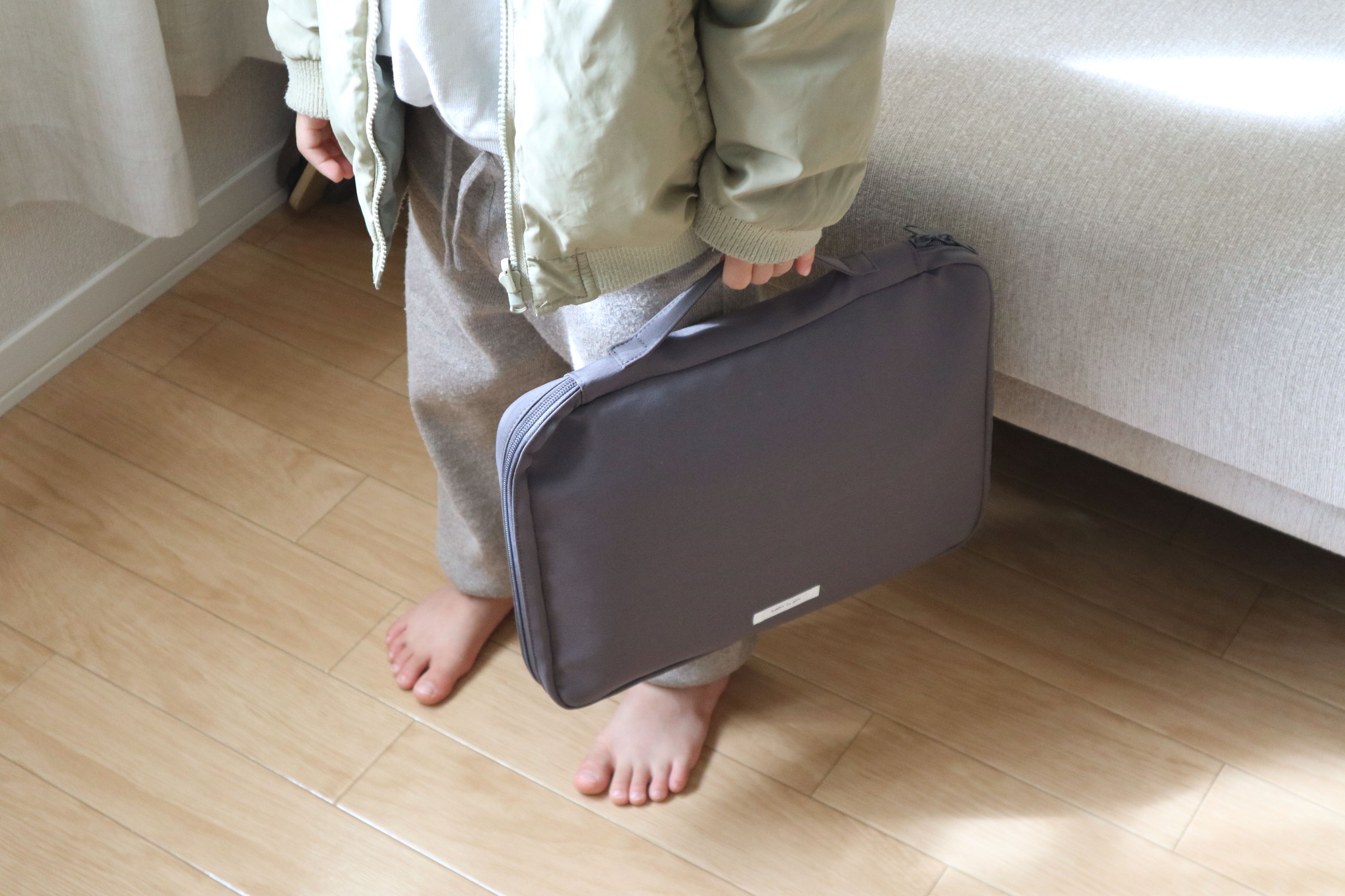 子どもがつかみやすい持ち手のサイズに