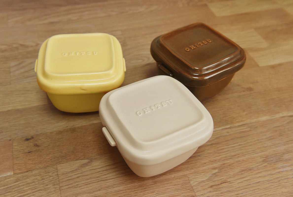 ブラウンとイエローはアンジェ別注色。