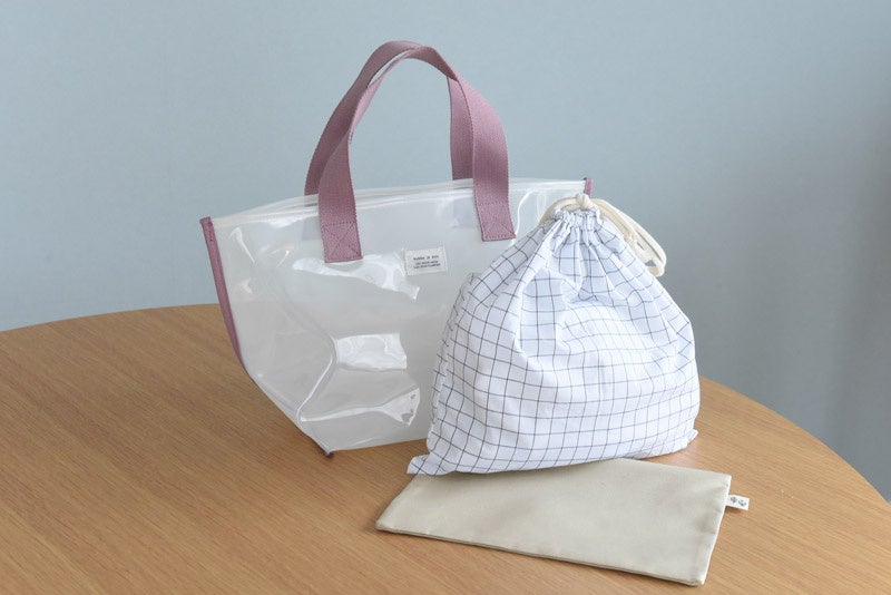 付属の巾着ポーチ:高さ35×横35cm ファスナーポーチ:高さ20×横30cm