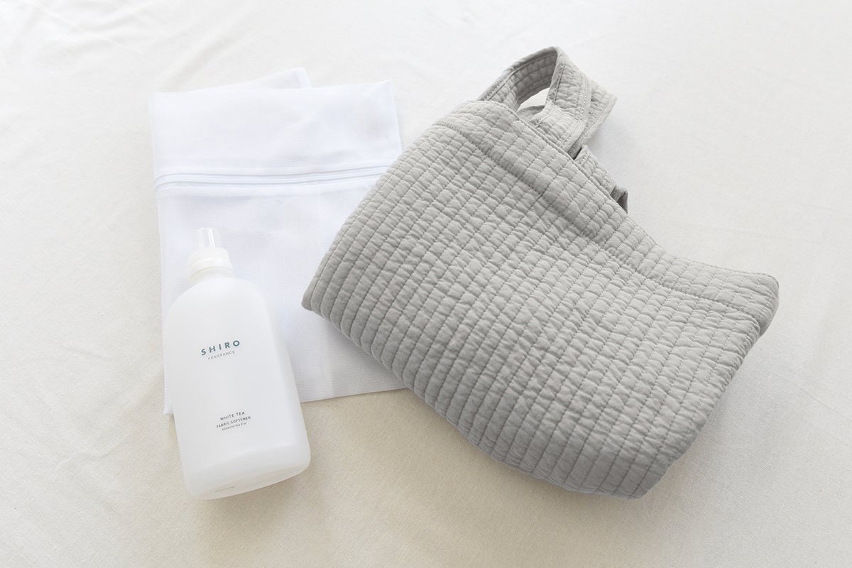 ネットにいれて洗濯機で洗えます