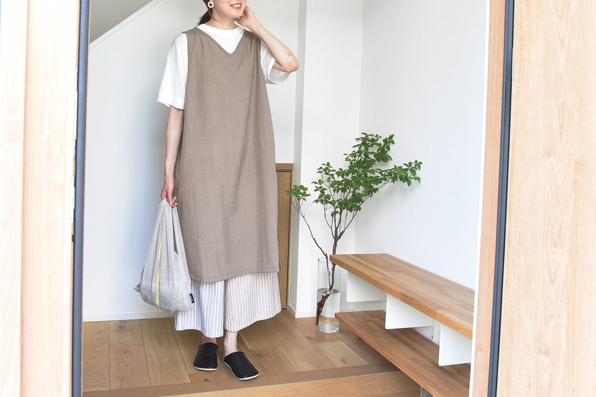 さらばビショ濡れ！傘レベルの強撥水かっぽう着に、涼しく着