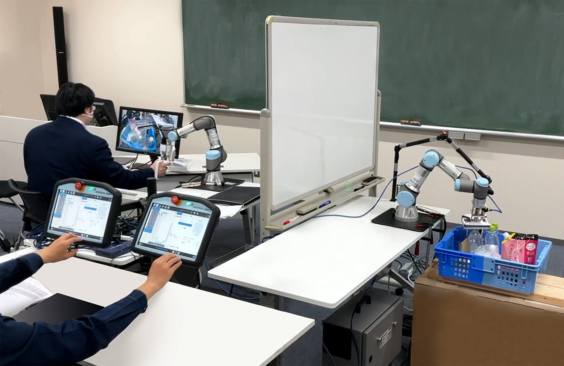 遠隔操作ロボット実験装置