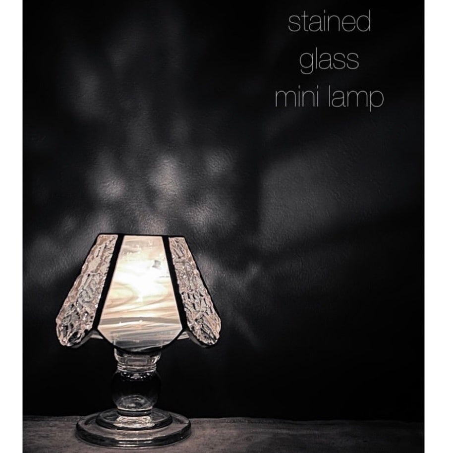 ステンドグラスランプ