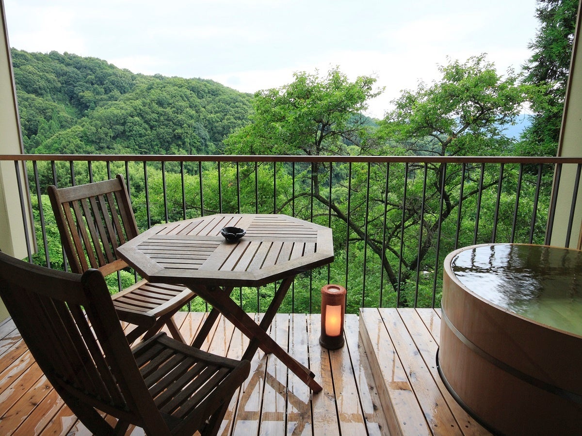 国定公園に面した客室付の露天風呂