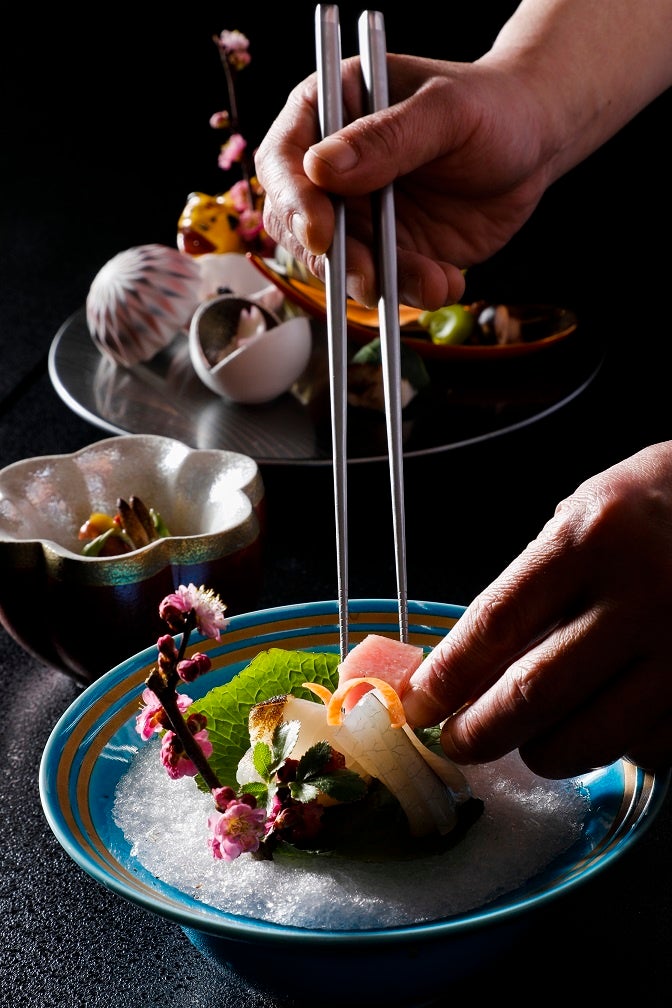 創作会席が柿本家流。地元生産者に直接出向き仕入れた食材を妥協なく仕上げています