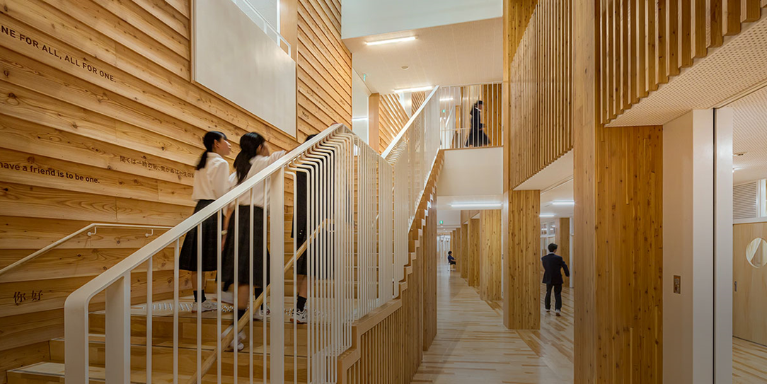 2018年 最優秀賞 (農林水産大臣賞)『江東区立有明西学園』（(株)竹中工務店、江東区、(株)久米設計）