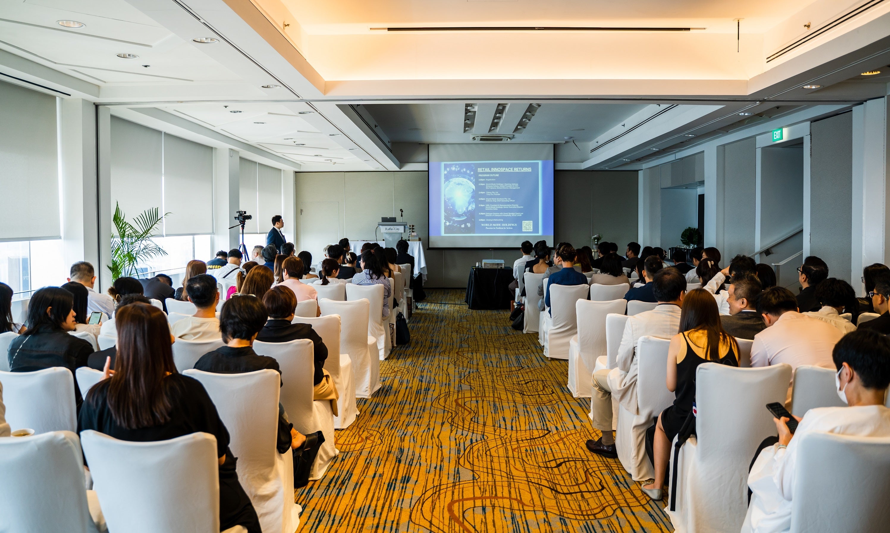 100名におよぶ方々が記念イベントに来場