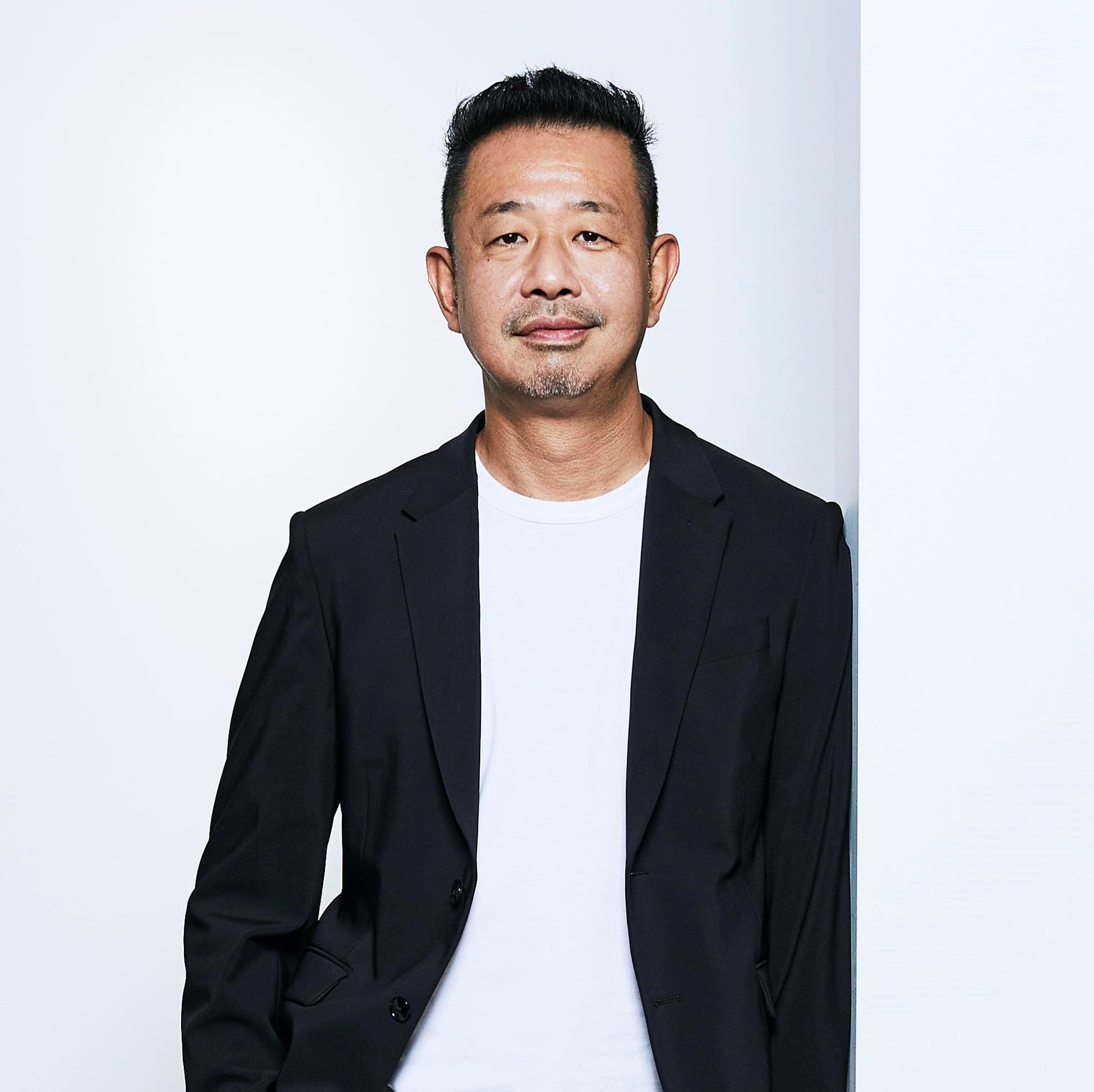 VISUAL MERCHNDISING STUDIO株式会社 代表 &nbsp;堀田健一郎