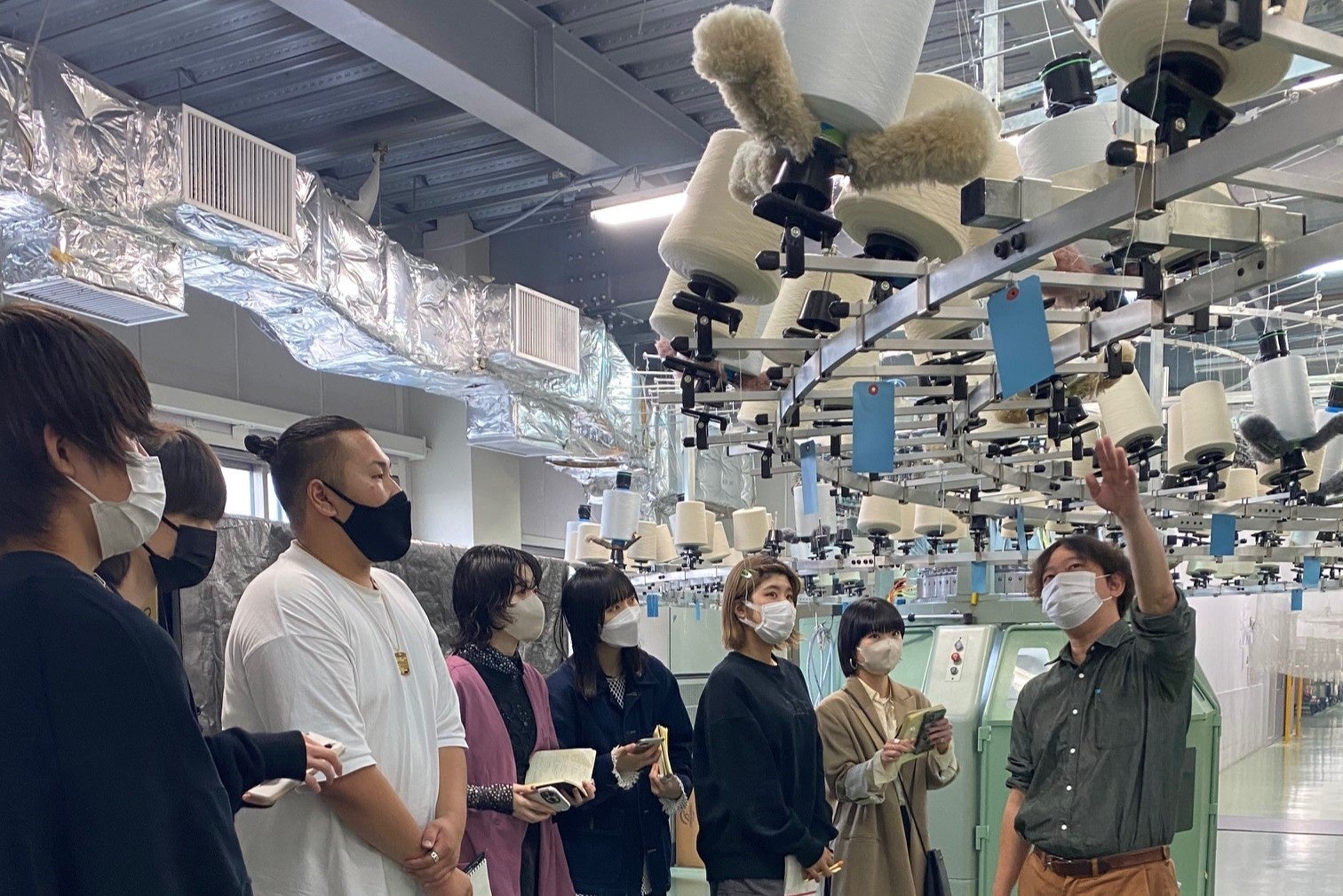 臨地実習による日本の繊維産地でのフィールドワーク（産地の魅力を新しいファッション知財として海外へ発信するカリキュラム）