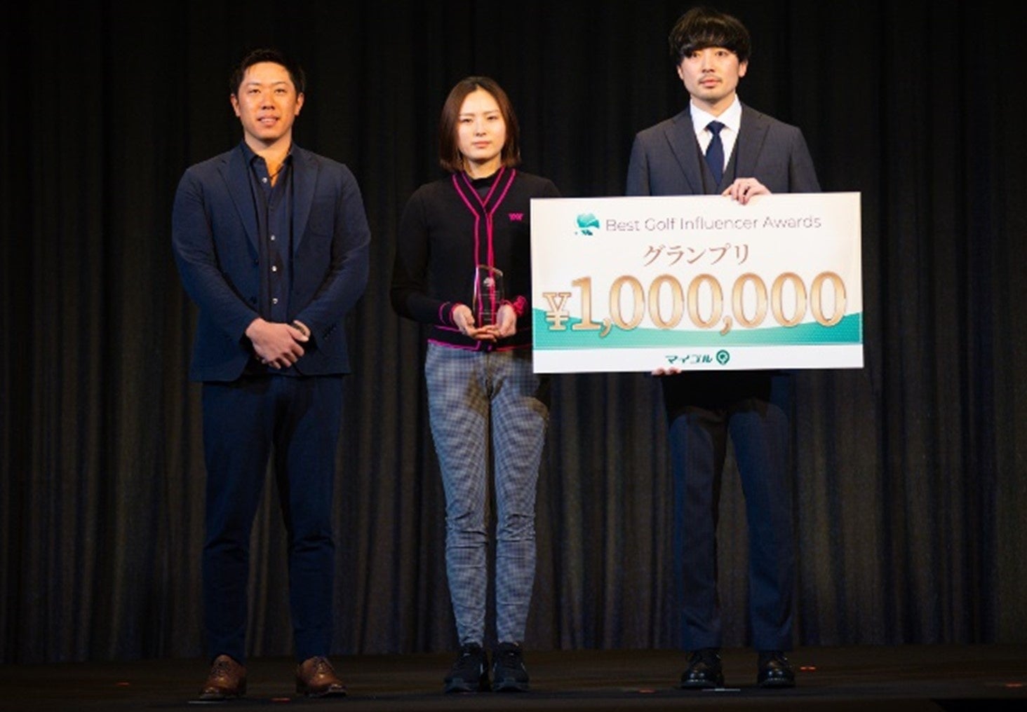 ゴルフウェアが最も似合う有名人を表彰する「ベストゴルフドレッサー賞2024」が開催されました! ゴルフウェアが最も似合う有名人を表彰する「ベストゴルフドレッサー賞2024」が開催されました!