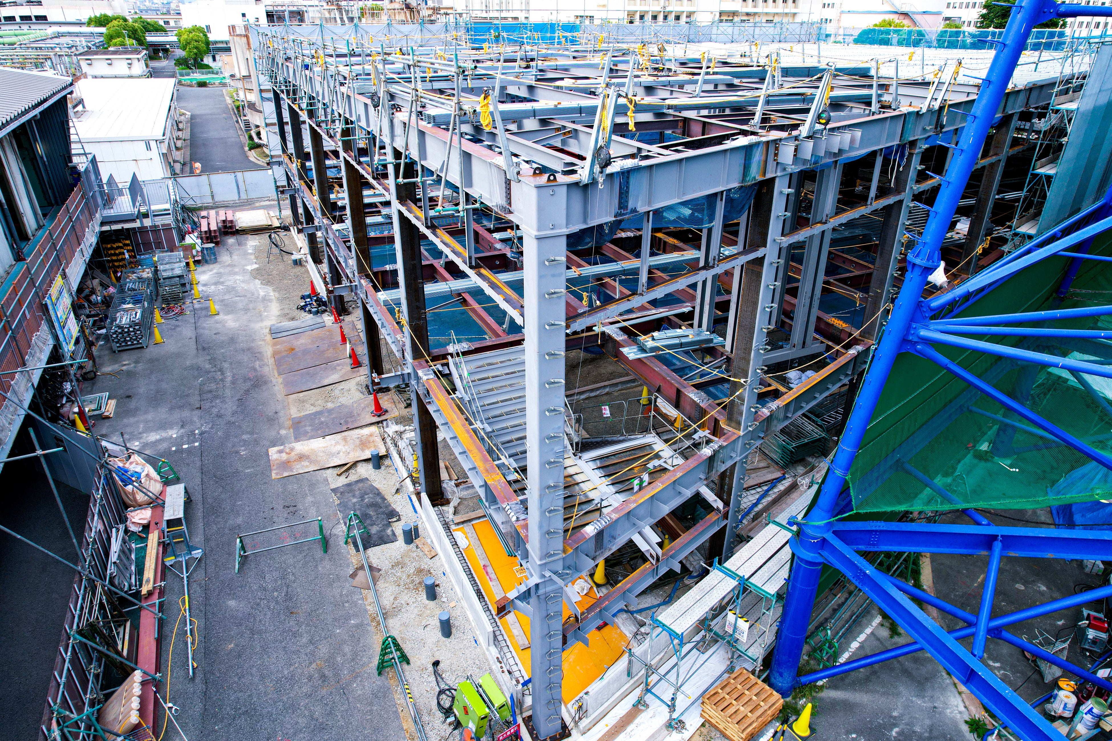 GORILLA　建設中　外観02