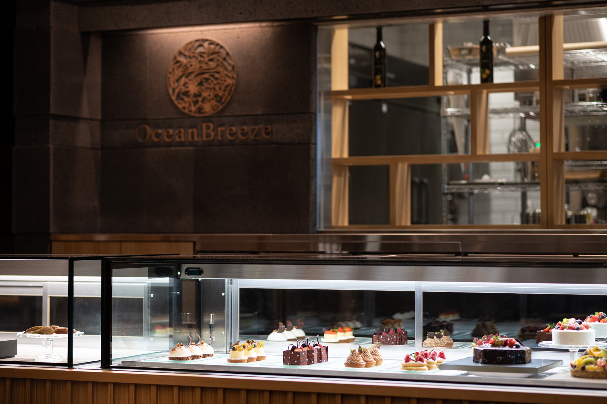 ラウンジ オーシャンブリーズ