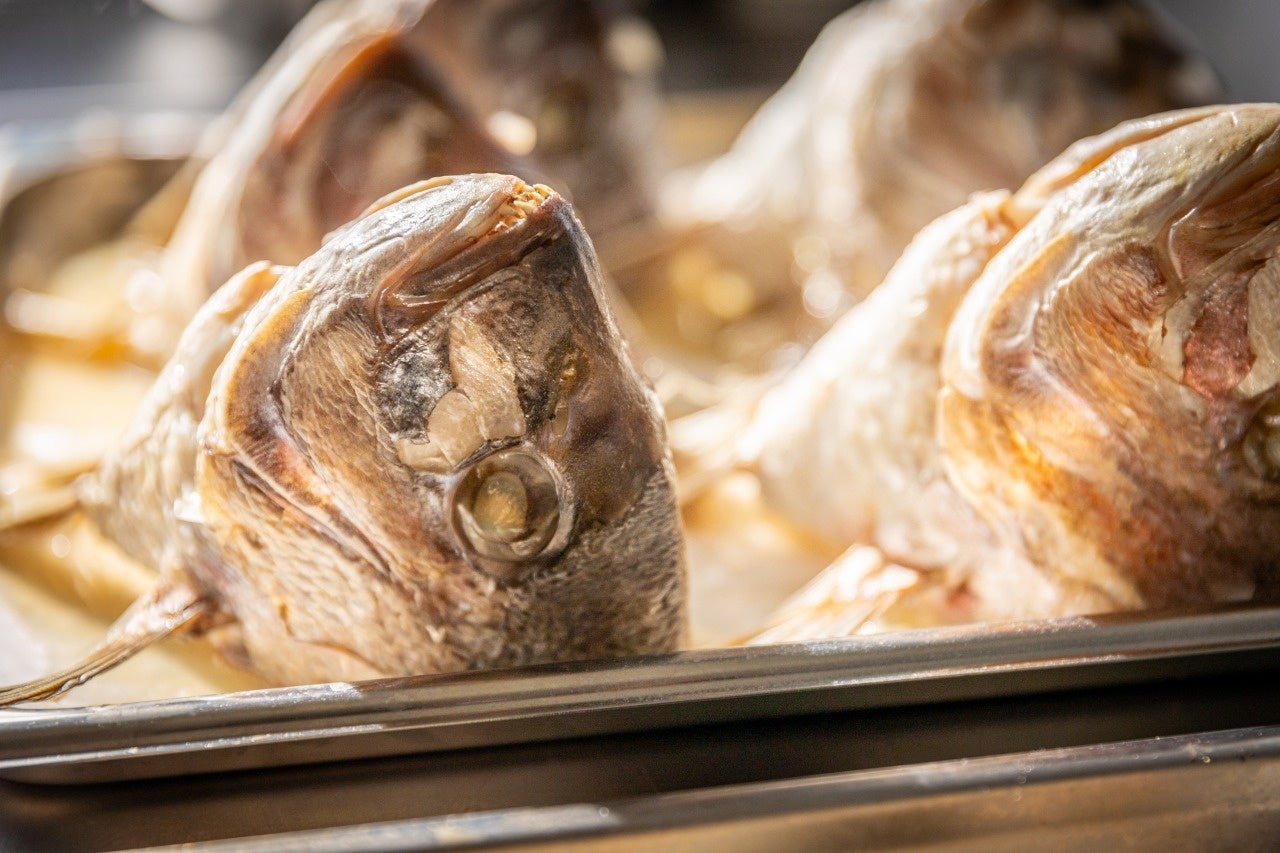 淡路島産の鯛を使用