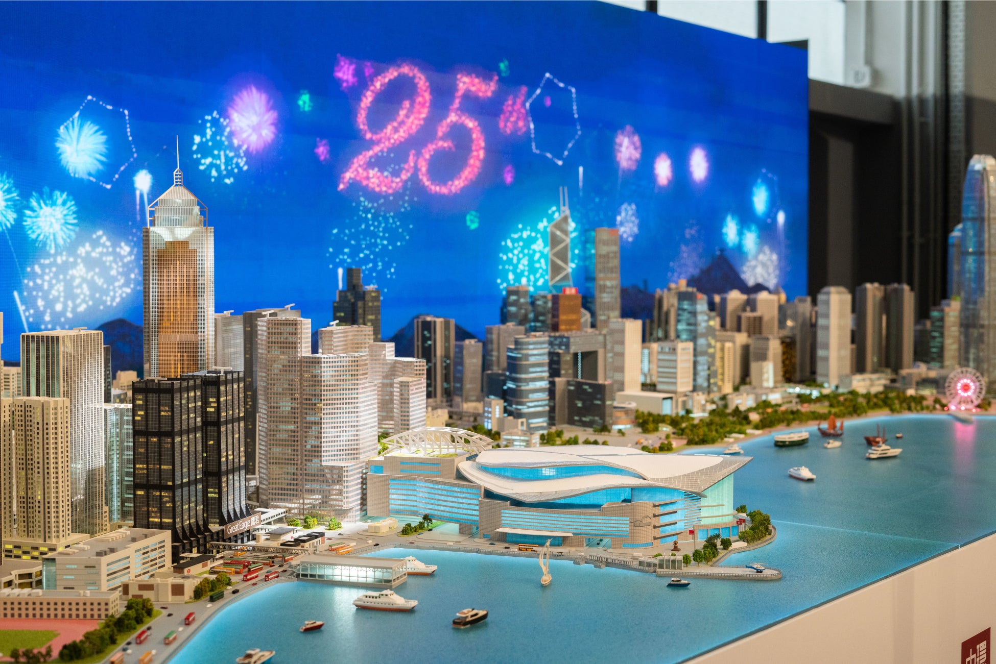 香港と出会おう 東京で 香港ミニチュア展 今夏開催 100万ドルの夜景で有名な ビクトリアハーバー の超精巧ミニチュアが香港外で世界初公開 香港特別行政区政府 駐東京経済貿易代表部のプレスリリース 香港と出会おう 東京で 香港ミニチュア展 今夏開催 100万ドルの夜景で有名な ビクトリアハーバー の超精巧ミニチュアが香港外で世界初公開 香港特別行政区政府 駐東京経済貿易代表部のプレスリリース