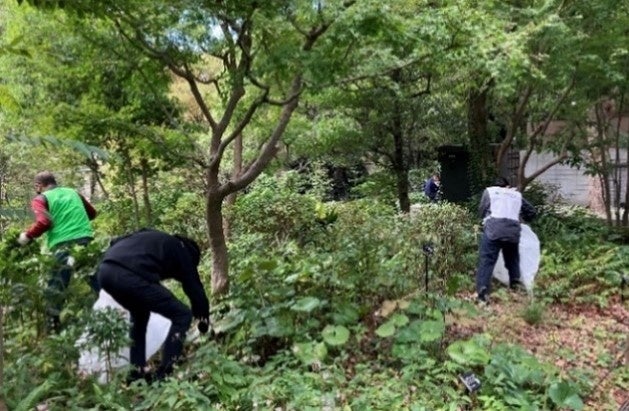 月に1回紀尾井タワーオフィステナントと共に美化活動を実施