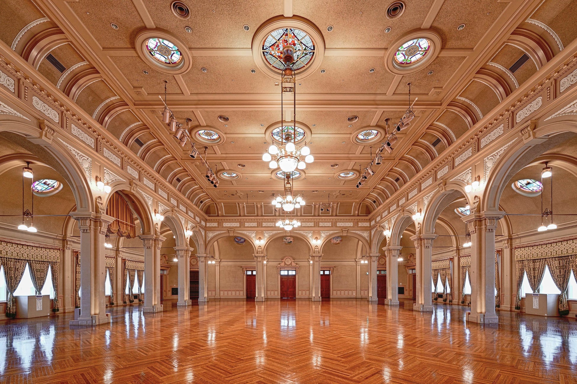 ©大阪市中央公会堂