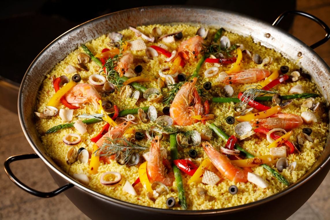 直径60センチの海鮮パエリア