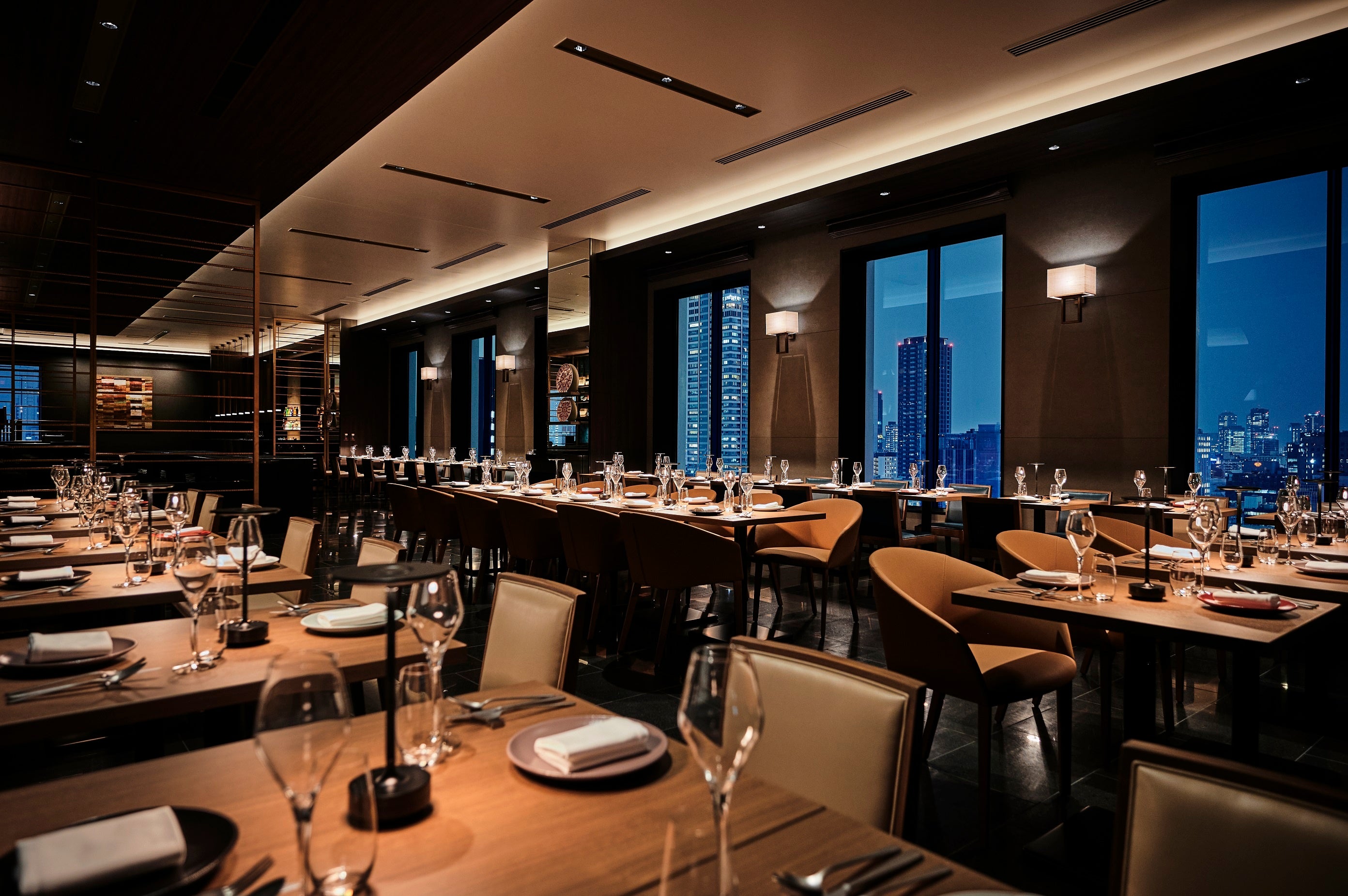 大阪・御堂筋 「ザ ロイヤルパークホテル アイコニック 大阪御堂筋」内 『THE BLINK all day dining』 『THE BAR』  開業2周年記念プラン販売開始 | 株式会社ポジティブドリームパーソンズのプレスリリース