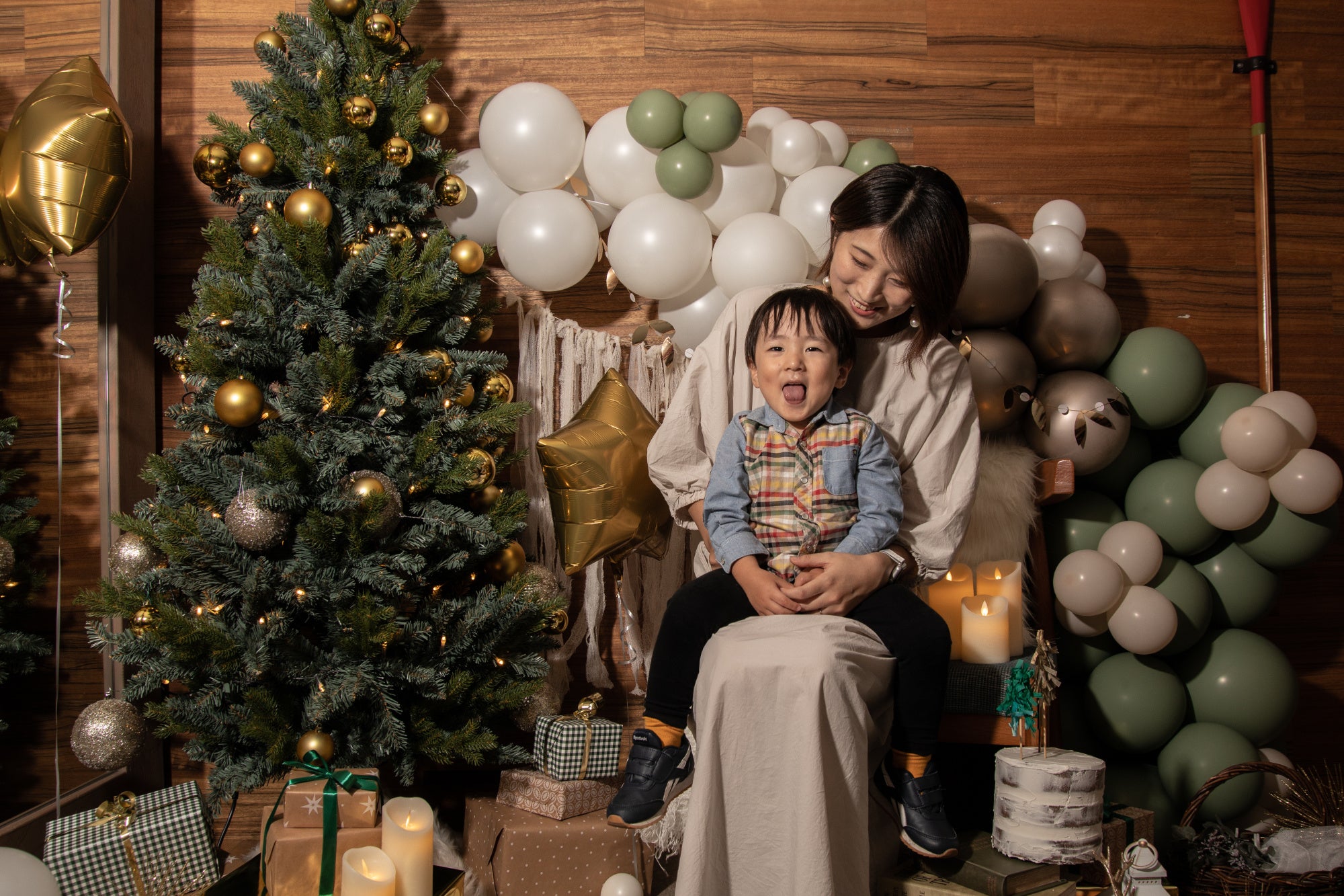 クリスマスパーティー2019 サイン入り写真 貸切り個室で海外のような本格的なホームパーティが叶う