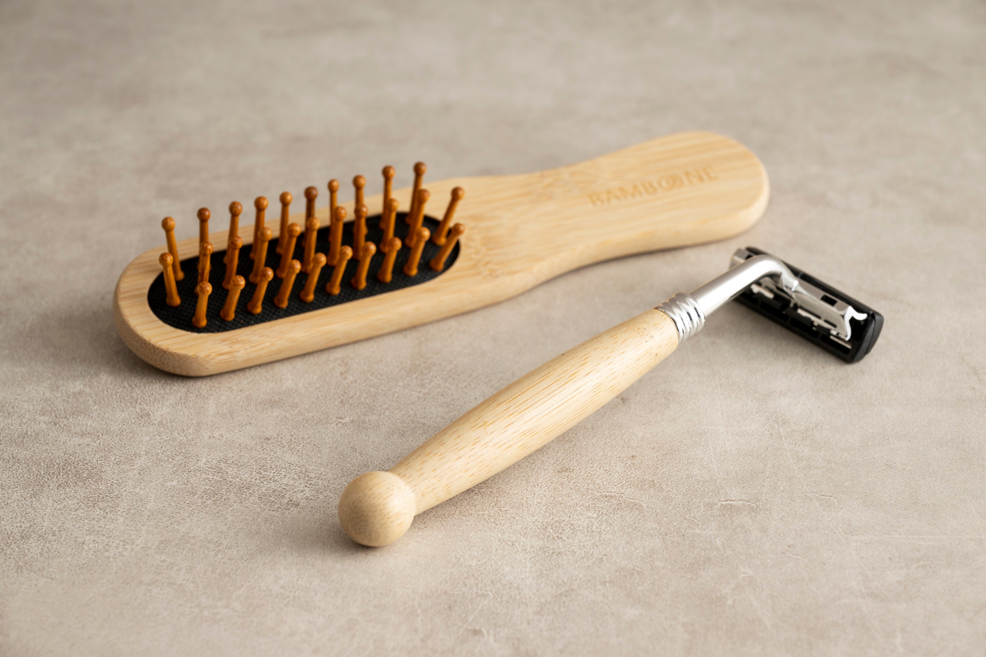 竹製ヘアブラシ、竹製レザー