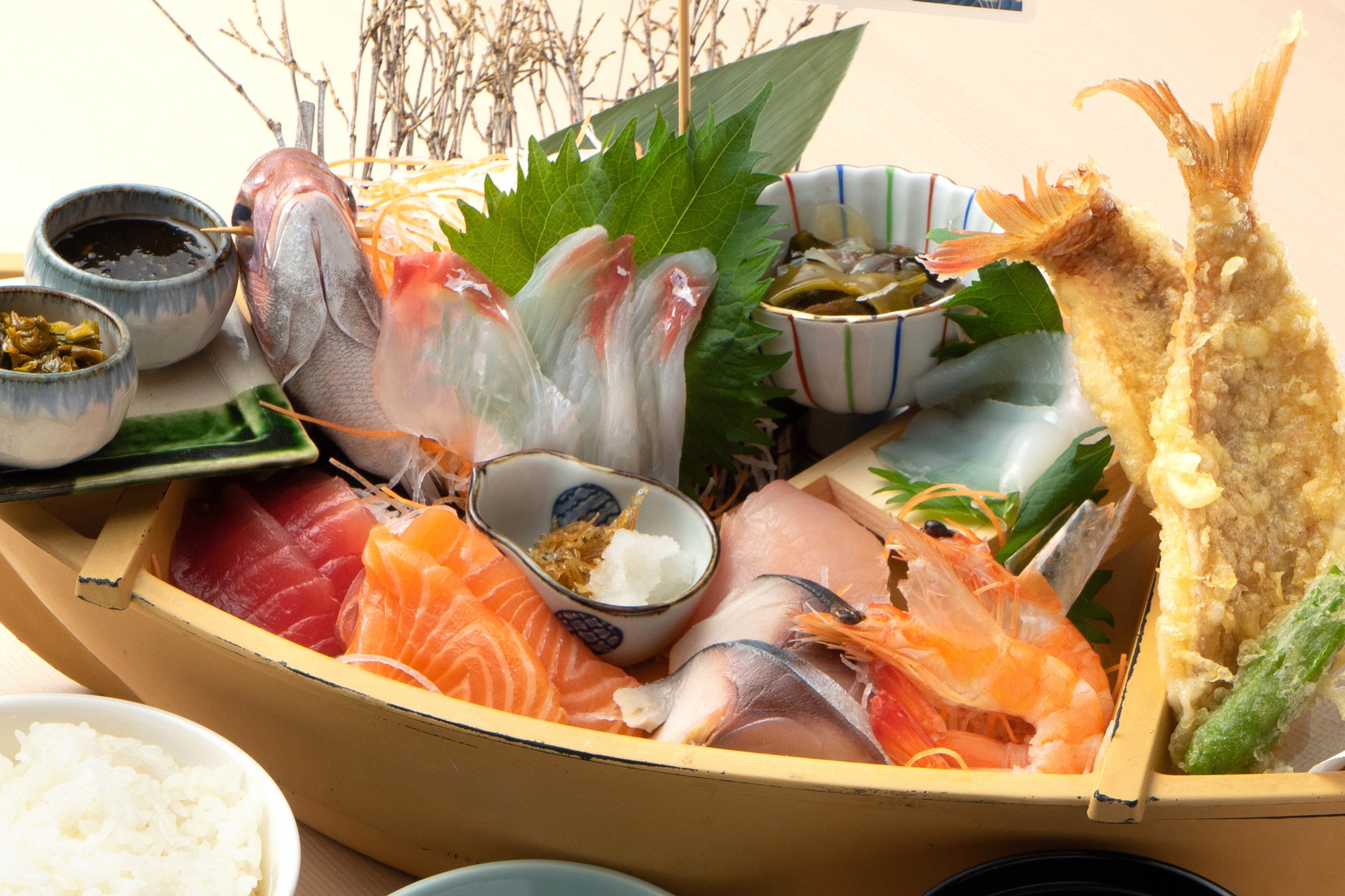 「舟盛り定食 1,680円(税込)」