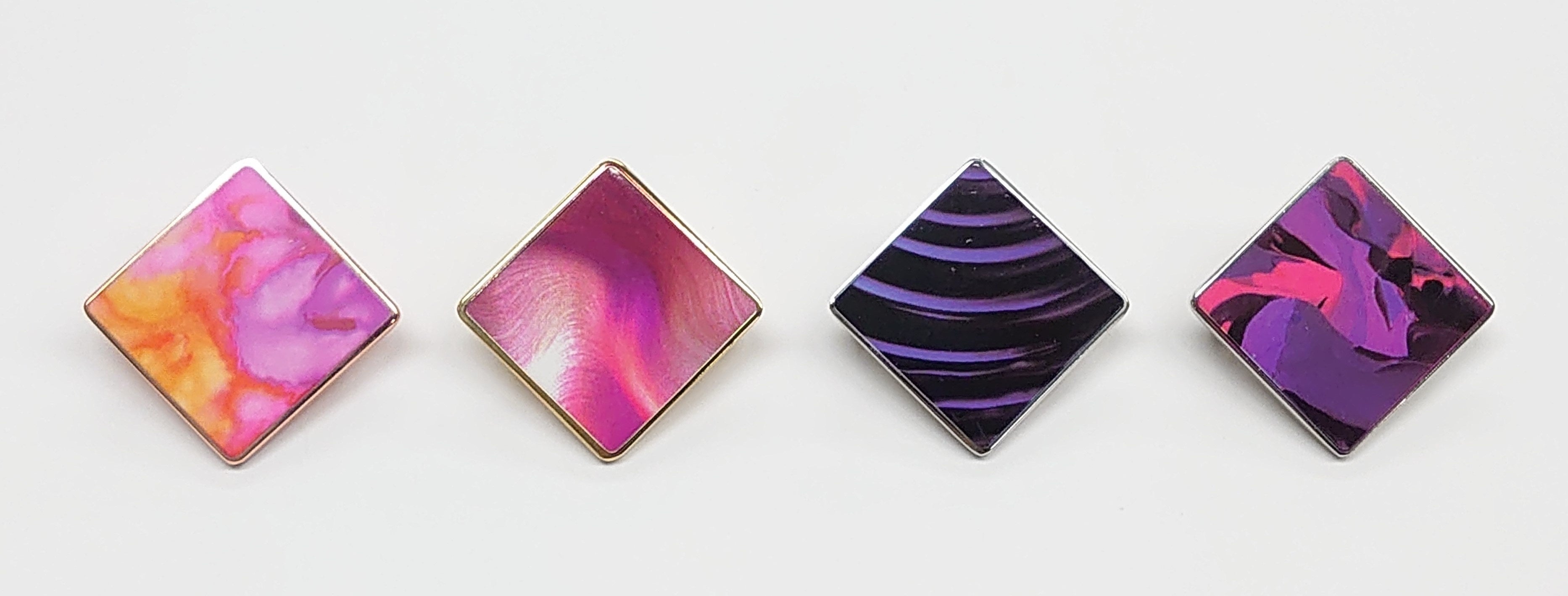 “Wave”をモチーフにしたピンバッジ（4種）