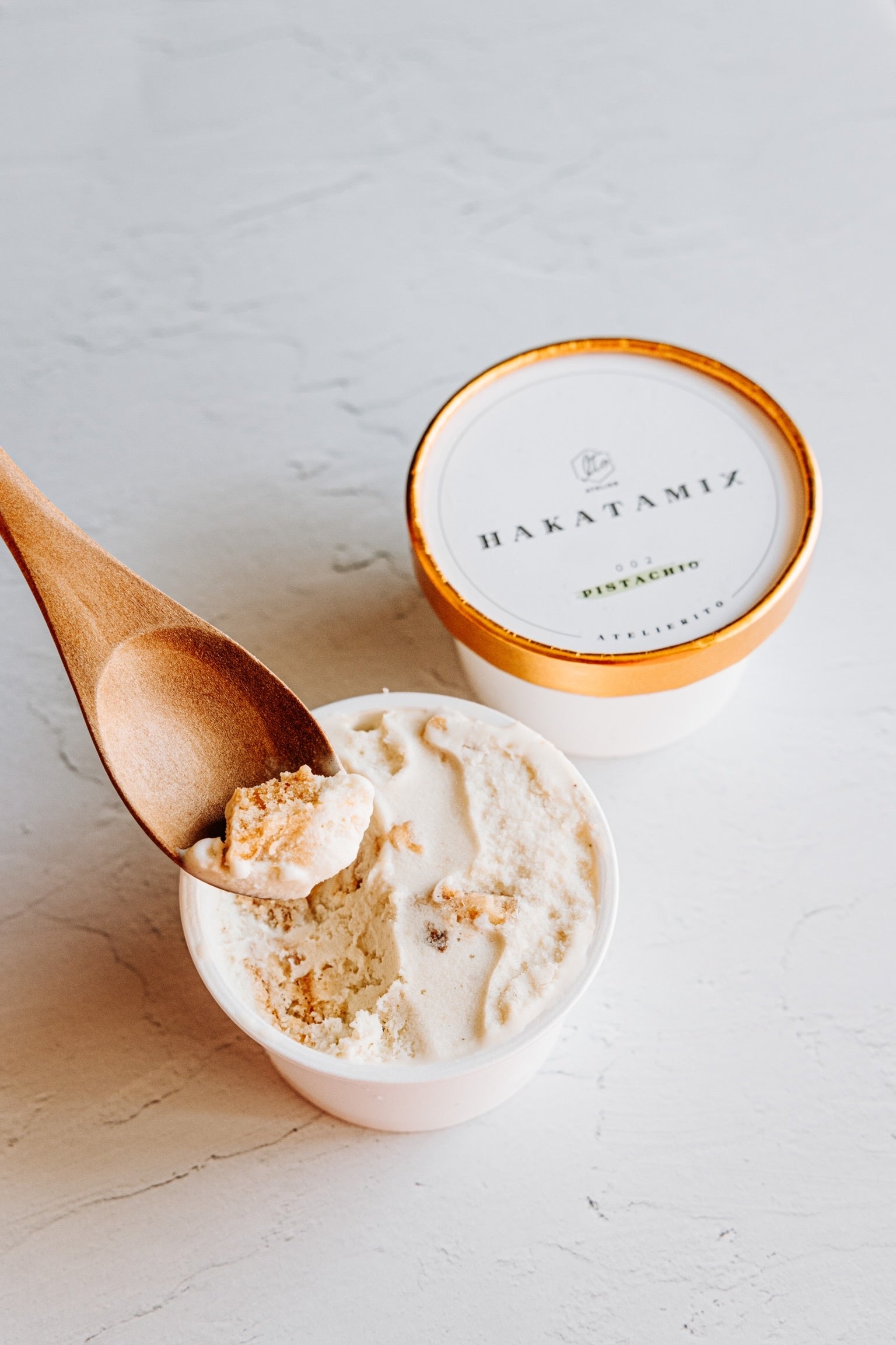 新登場】新ジャンルアイス「HAKATAMIX」のラインナップに金の糸