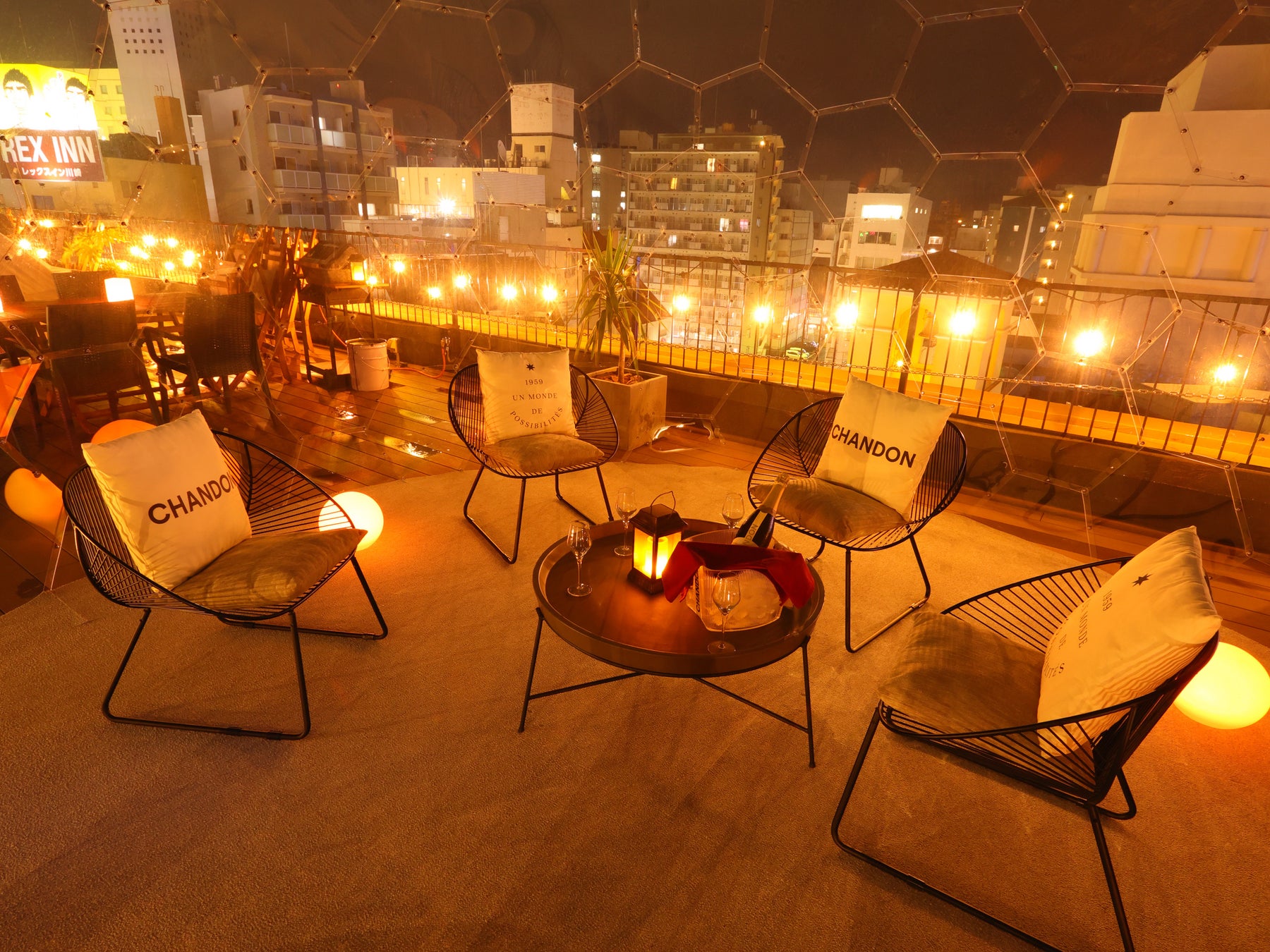 暖房完備個室席