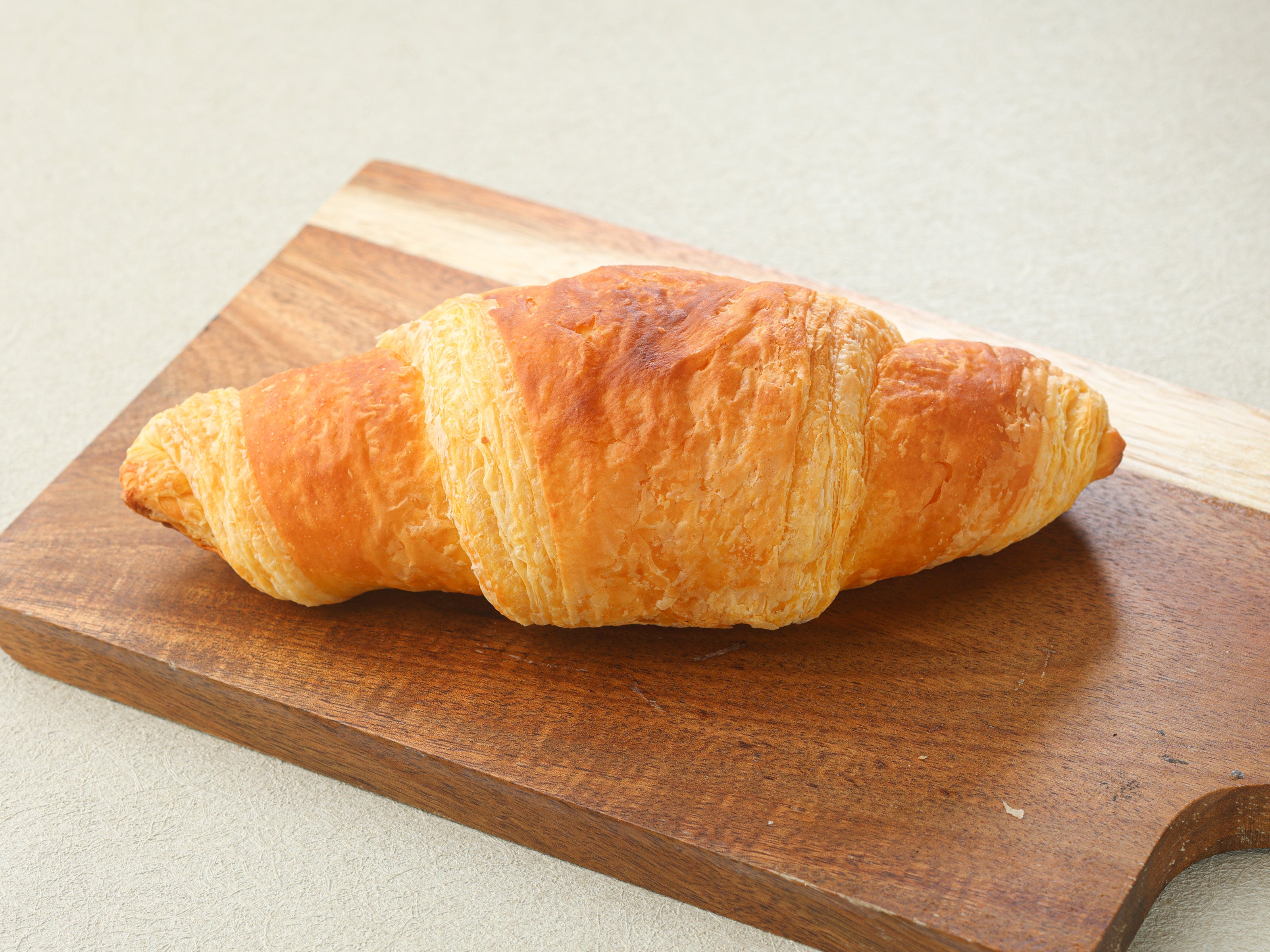 「琥珀」の黄金クロワッサン