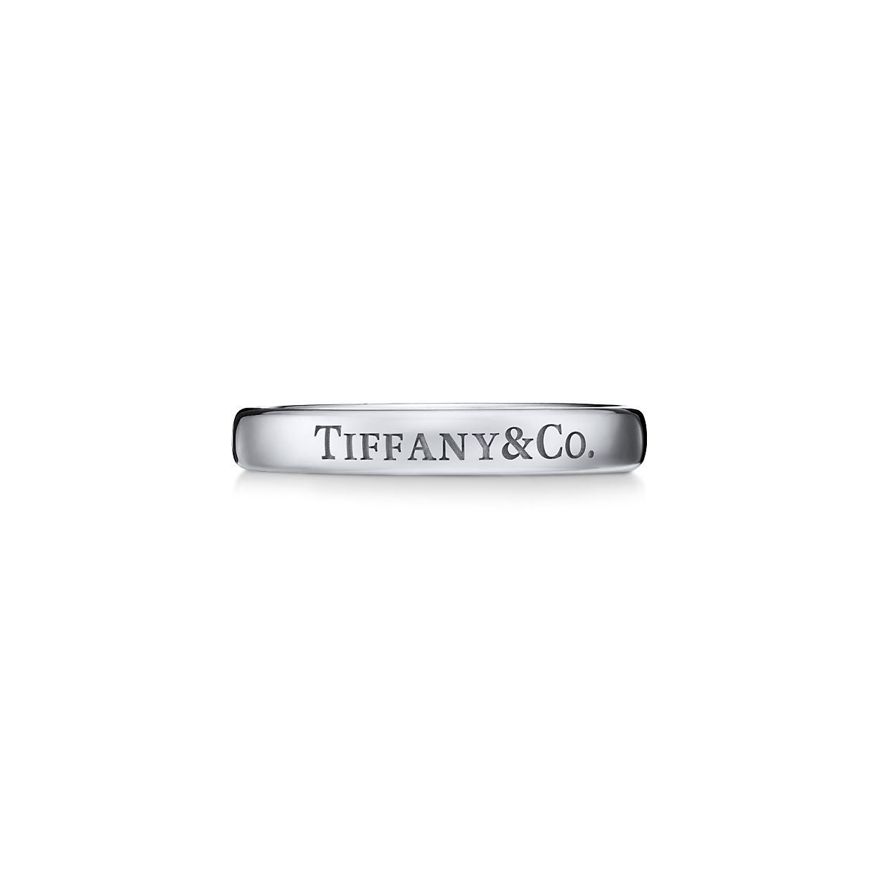Tiffany & Co.® バンドリング 3mm プラチナ ¥247,500(税込)