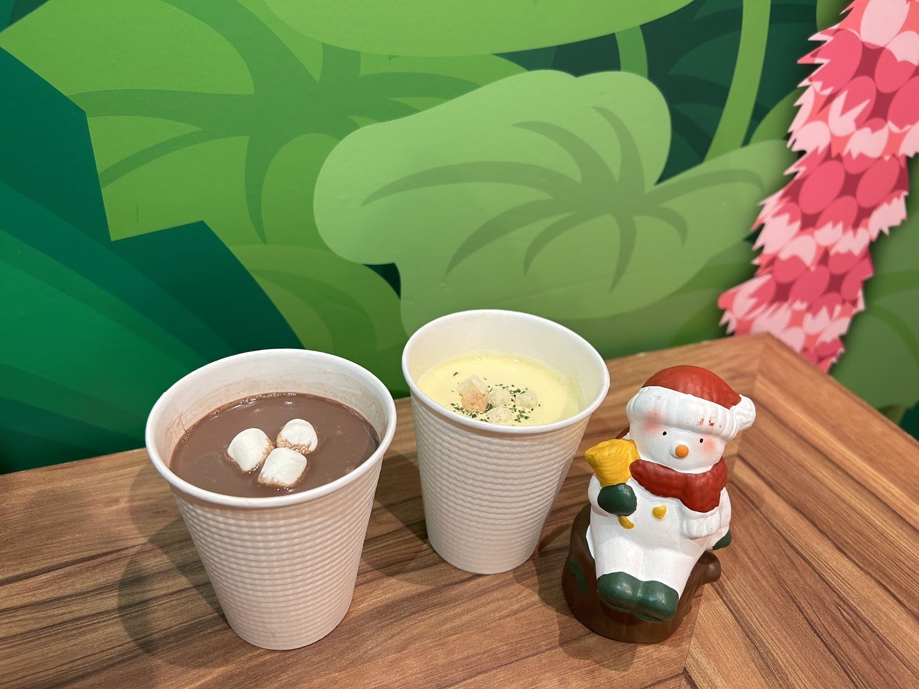 ▲(左)②ホットココア 　(右)③コーンポタージュ