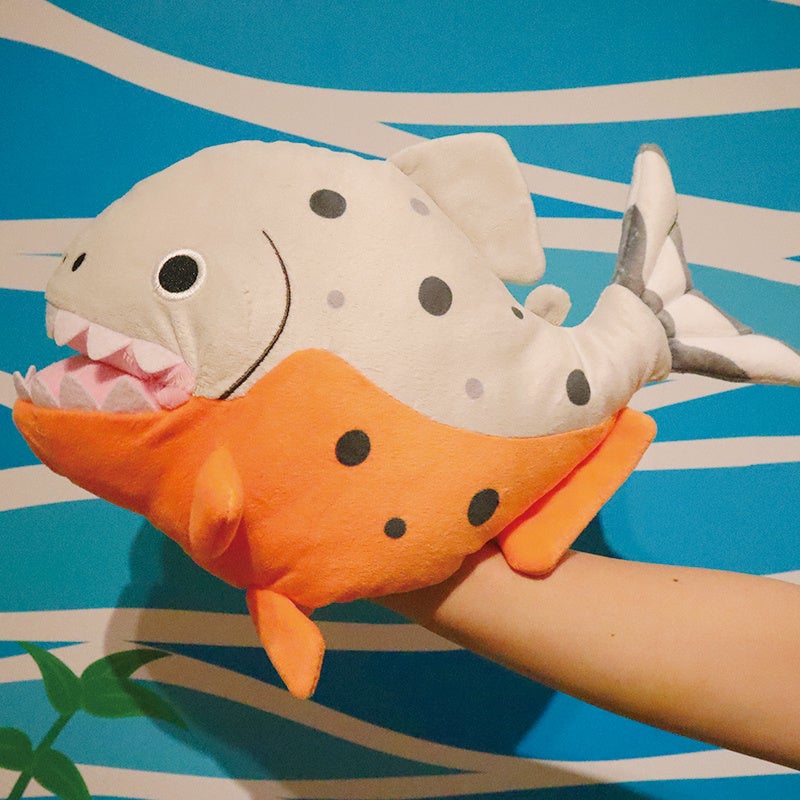 ピラニアハンドパペット